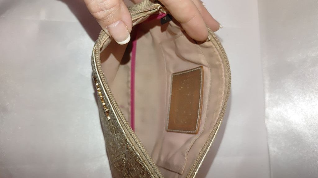 Coach Coach Metallic Gold Zippered Pouch M0869-42536 Size ONE SIZE - 6 Thumbnail