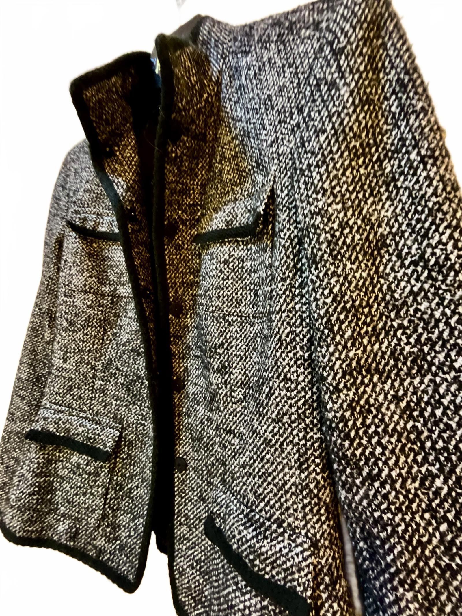Neiman Marcus Elie Tahari/ Bergdoff Goodman Black and White Tweed Jacket M Size M / US 6-8 / IT 42-44 - 2 Thumbnail