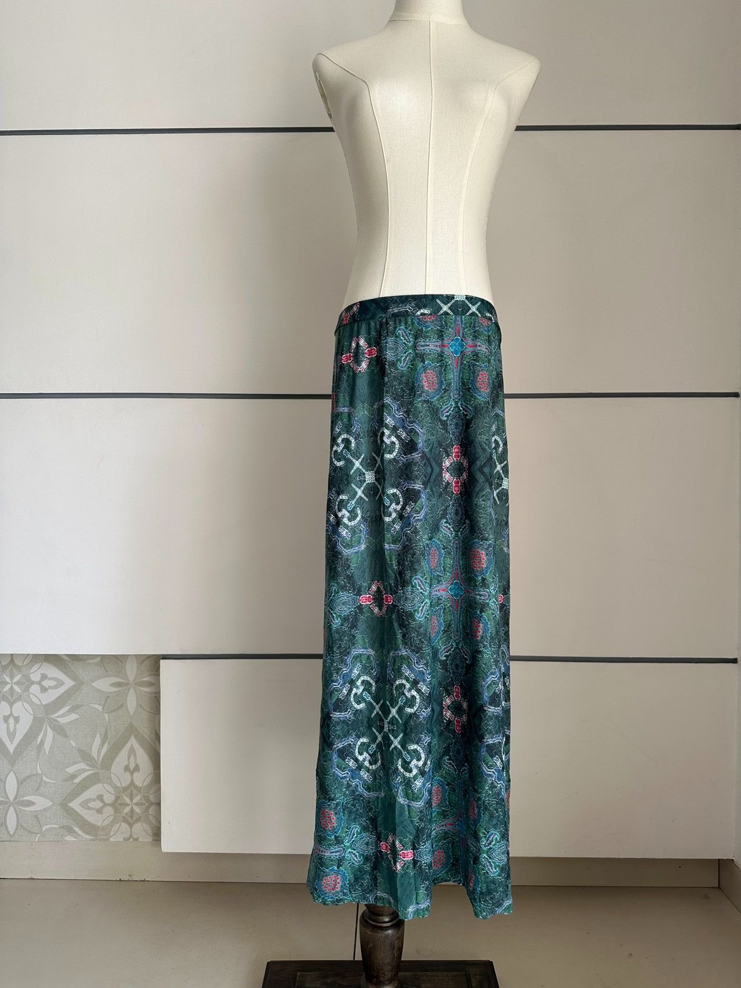 Issey Miyake ISSEY MIYAKE 02FW Church Light and Shadow Series Long Dres Size 28" / US 6 / IT 42 - 1 Thumbnail