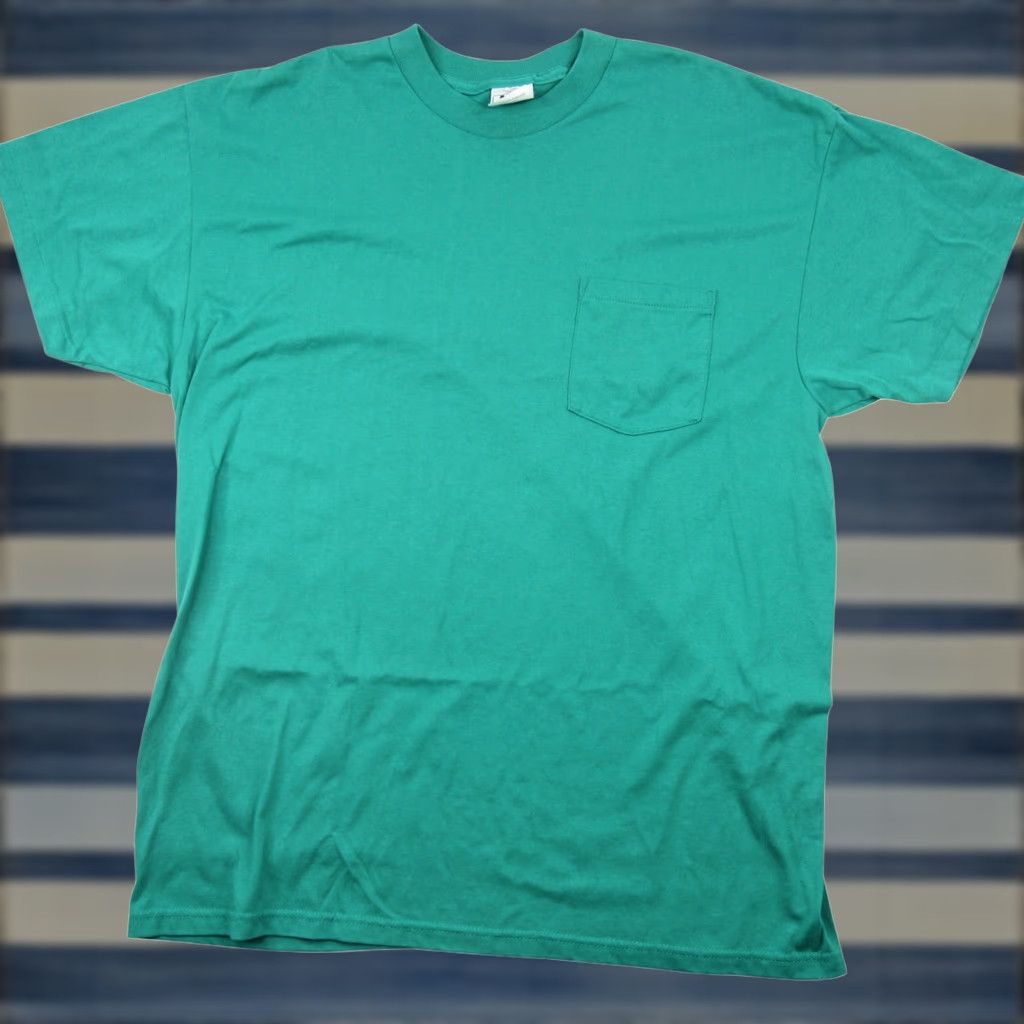 Vintage VINTAGE Roebucks Mens XL Single Stitch Pocket T shirt Teal 50/50 Cotton Poly Roebucks Mens XL Pocket T shirt Size US XL / EU 56 / 4 - 1 Thumbnail