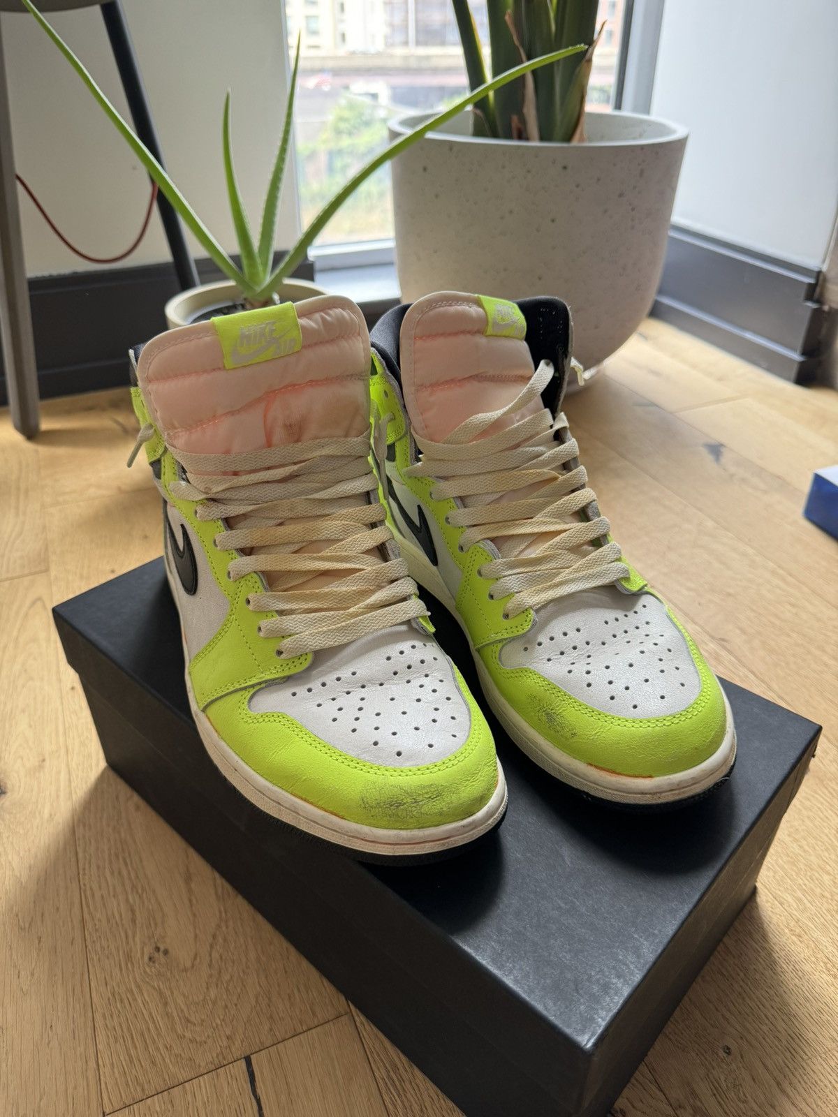 Jordan Brand Jordan 1 Visionaire (Custom Aged) Size US 11 / EU 44 - 1 Thumbnail