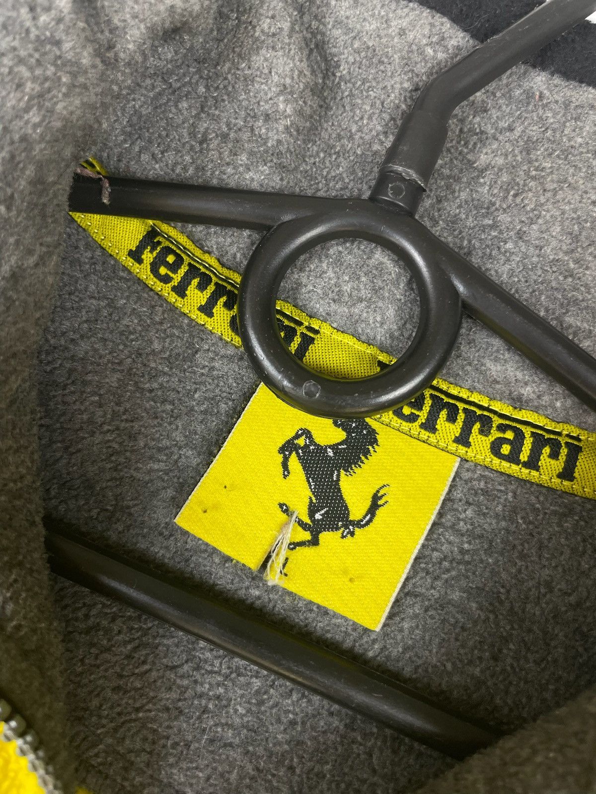 Ferrari Vintage Ferrari yellow fleece jacket racing logo rare size L Size US L / EU 52-54 / 3 - 3 Thumbnail