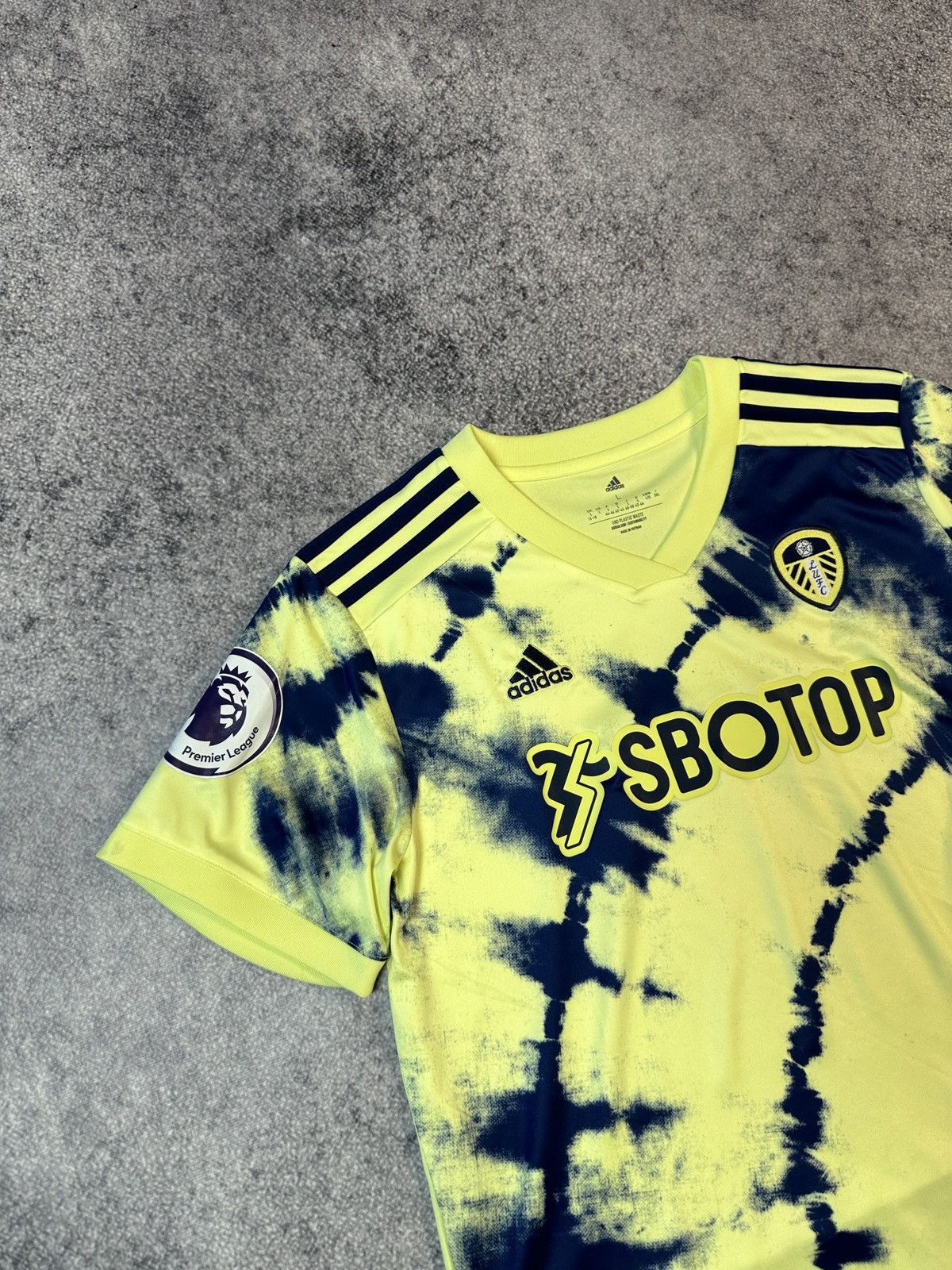 Adidas Adidas Leeds United Soccer Jersey Blokecore L 22/23 Rare Size US L / EU 52-54 / 3 - 2 Thumbnail