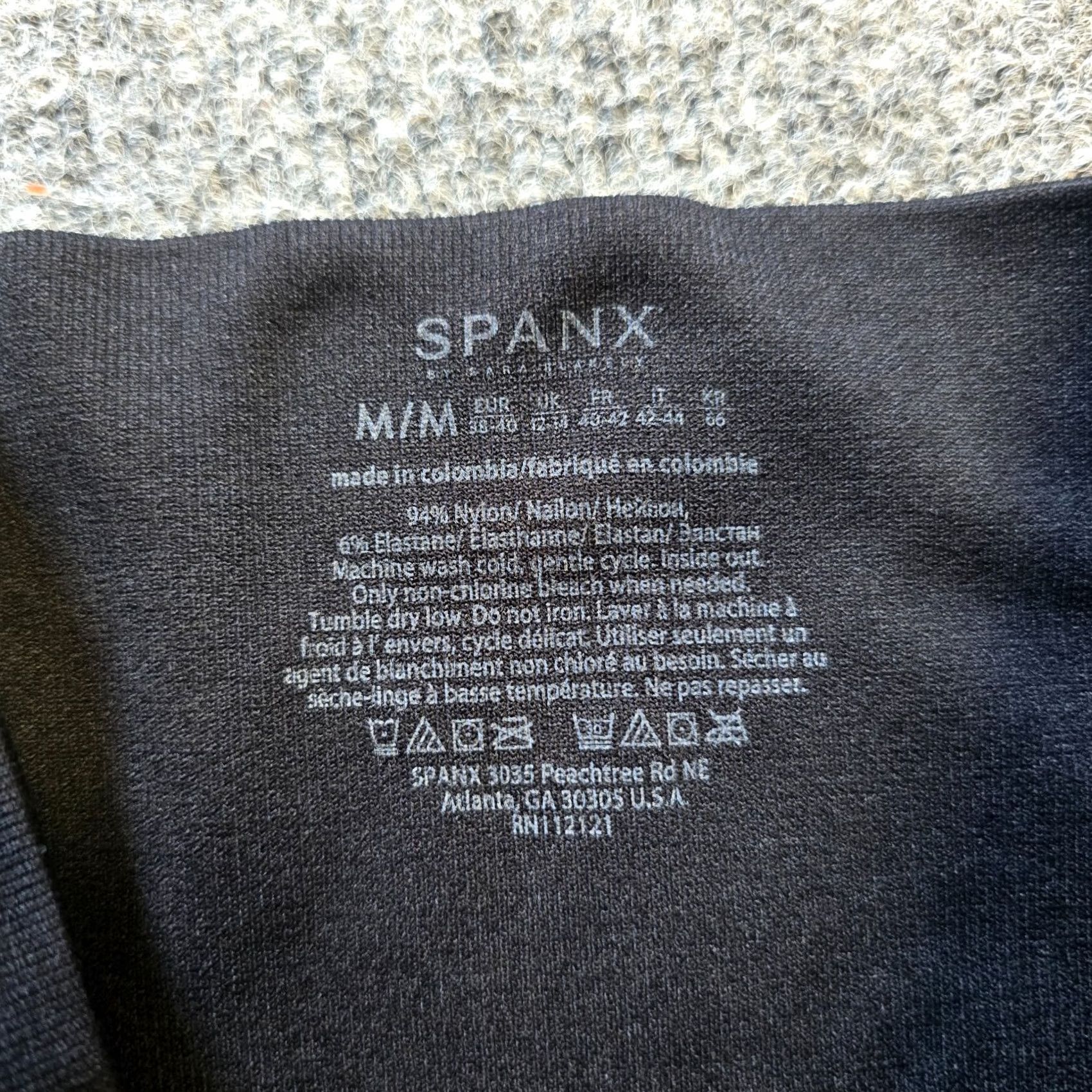 Spanx Spanx Pants Womens Size Medium Black Compression Slimming Skinny Stretch Capsule Leggings Ankle Inseam 25in Size 32" / US 10 / IT 46 - 3 Thumbnail