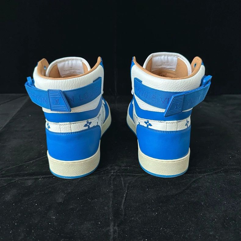 Louis Vuitton Louis Vuitton Rivoli high-tops in white and blue shoes Size US 9.5 / EU 42-43 - 3 Thumbnail