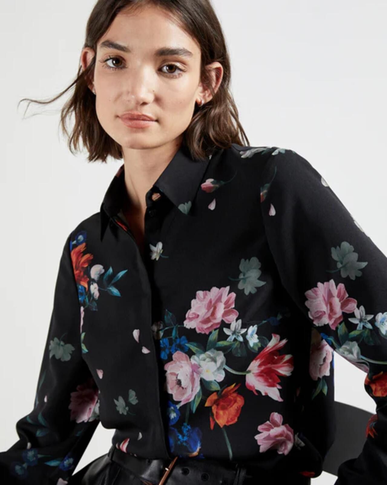 Ted Baker Ted Baker London EBONNY Sandalwood Black Floral Blouse -Sz 1 Size S / US 4 / IT 40 - 1 Thumbnail