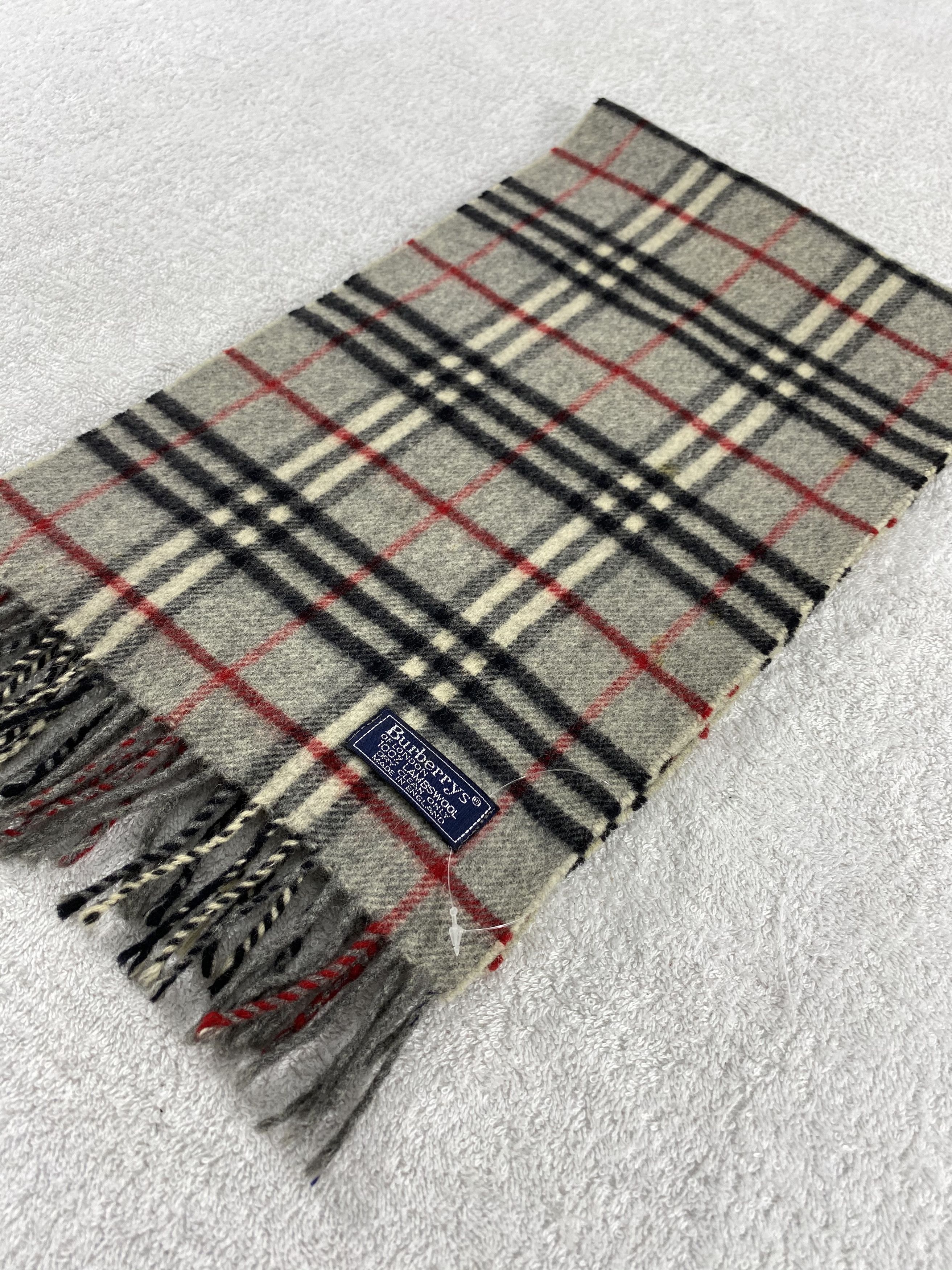 Burberry Vintage Burberry Scarf/Muffler/Neckwear MF626 Size ONE SIZE - 3 Thumbnail