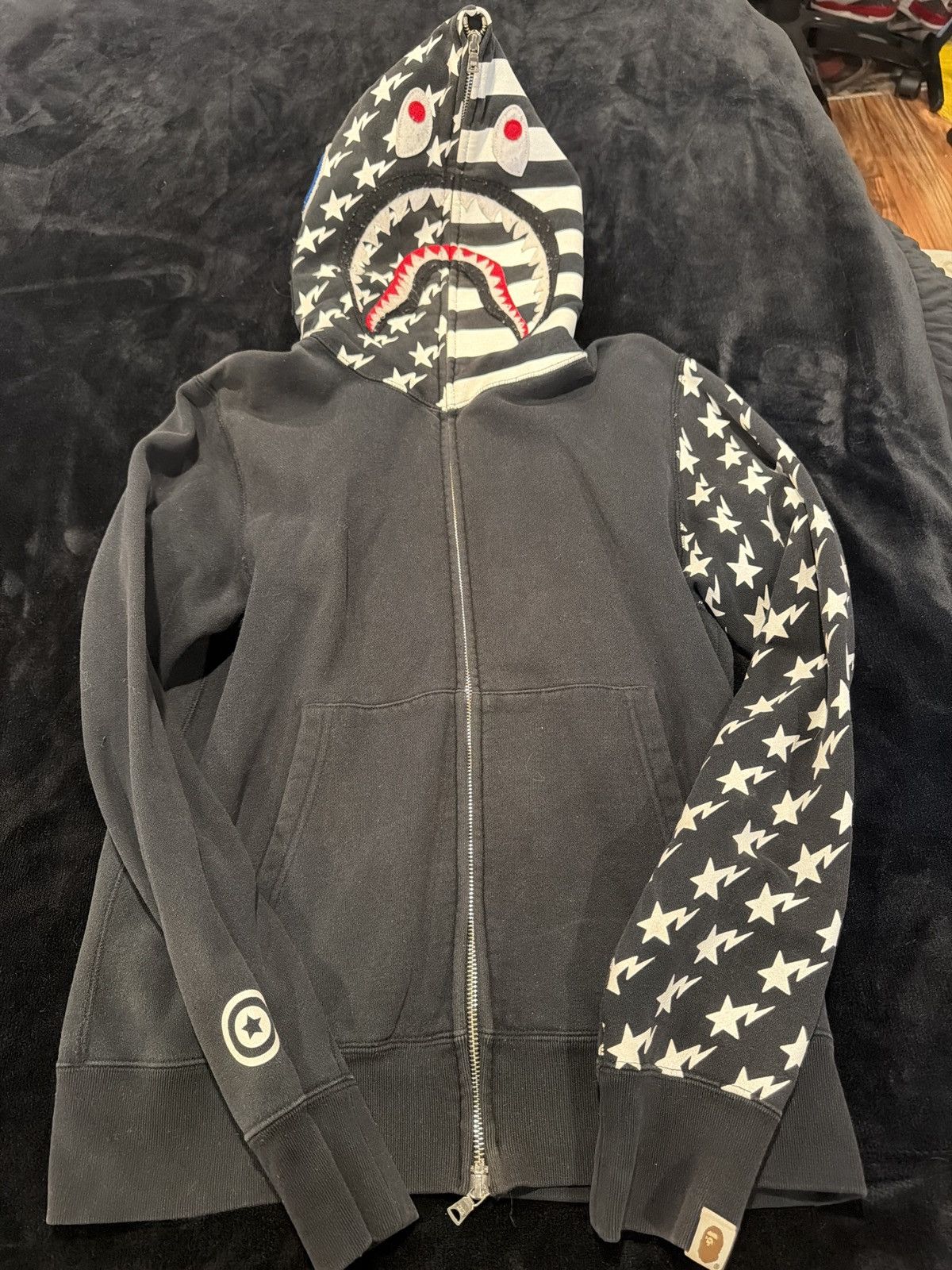Bape Bape full zip shark hoodie Size US M / EU 48-50 / 2 - 1 Thumbnail