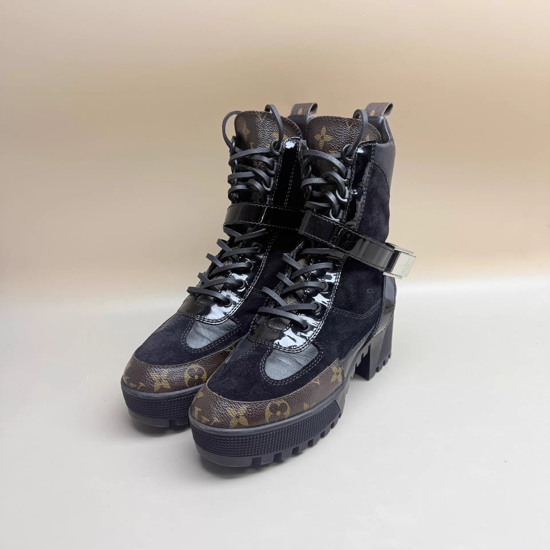 Louis Vuitton LV Women's Black Brown Monogram Short Boots EU36.5 99New Size US 6 / IT 36 - 1 Thumbnail