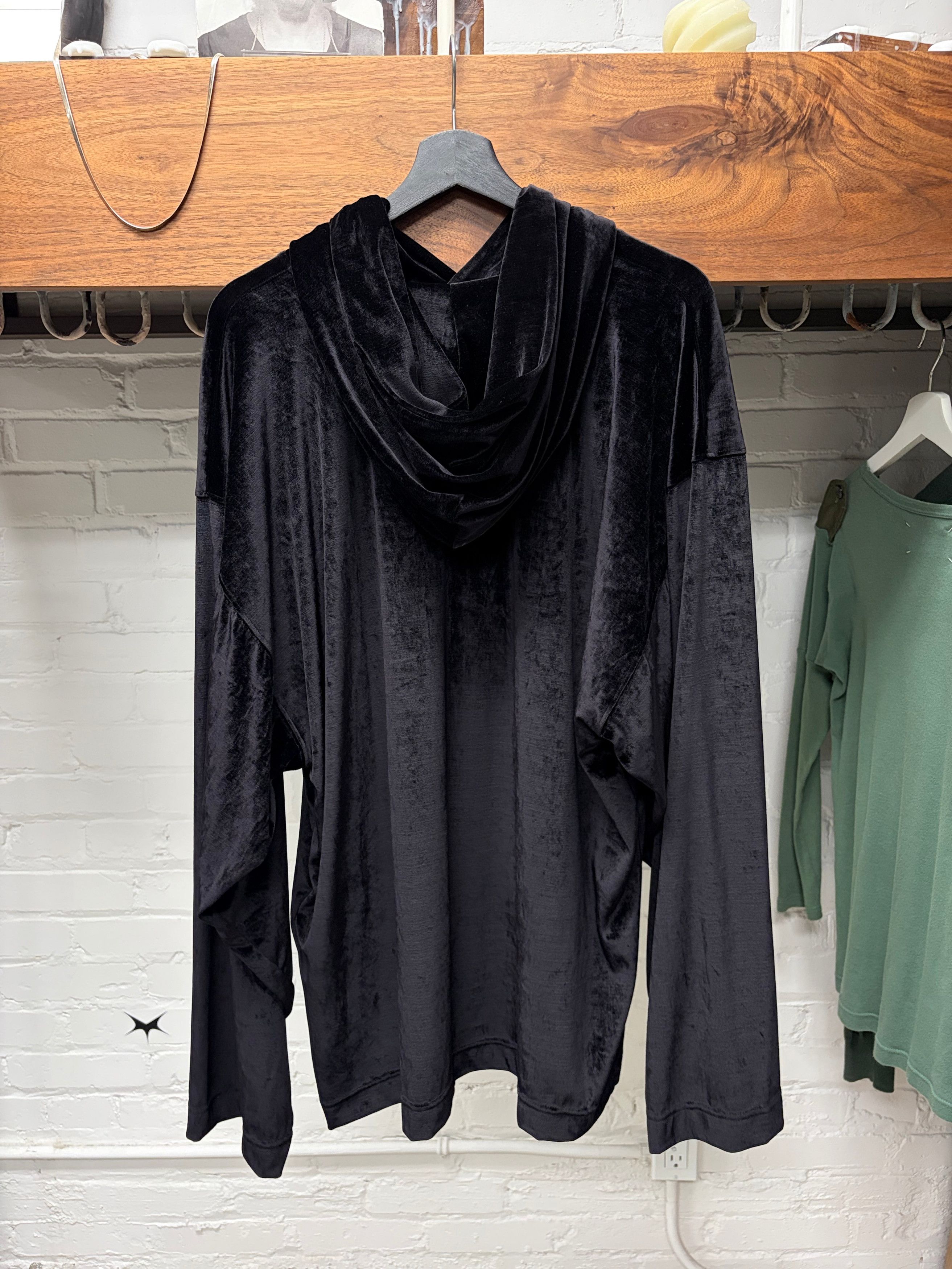 Balenciaga AW2022 Balenciaga Black Velour Pullover Hoodie Size US XL / EU 56 / 4 - 4 Thumbnail