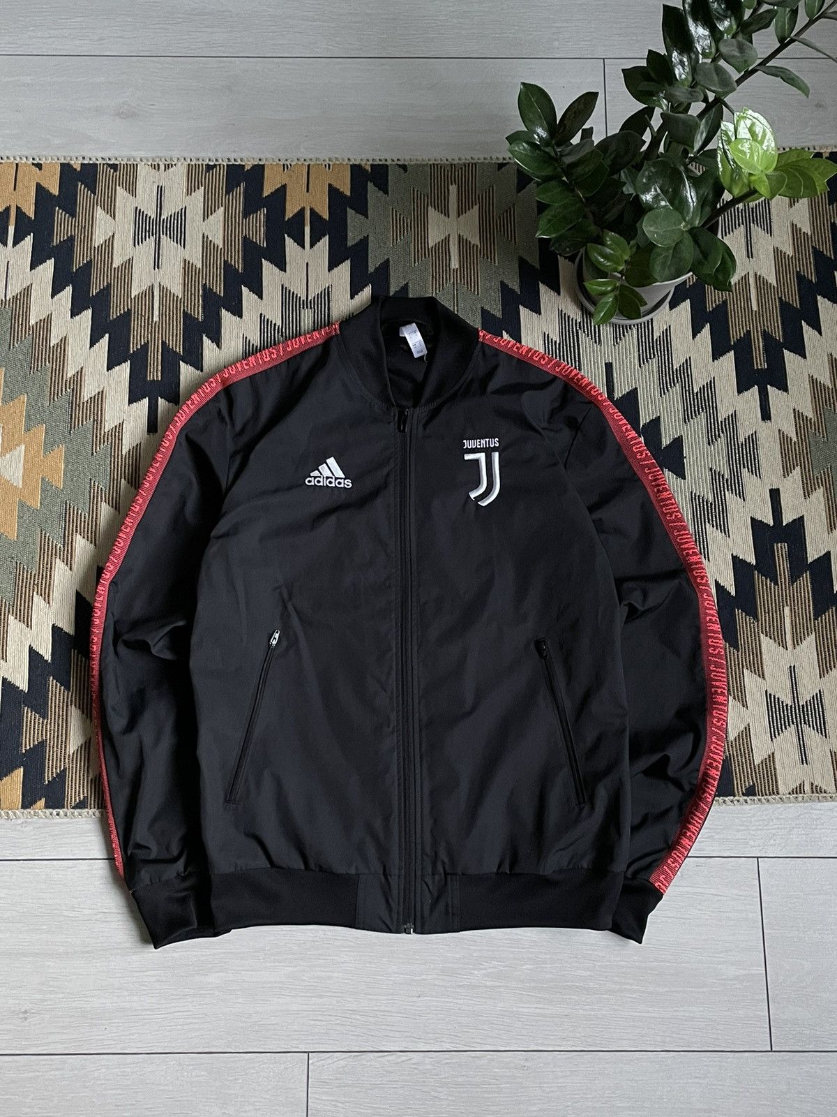 Adidas Adidas Juventus Nylon Blockcore Soccer Jacket Size US S / EU 44-46 / 1 - 1 Thumbnail