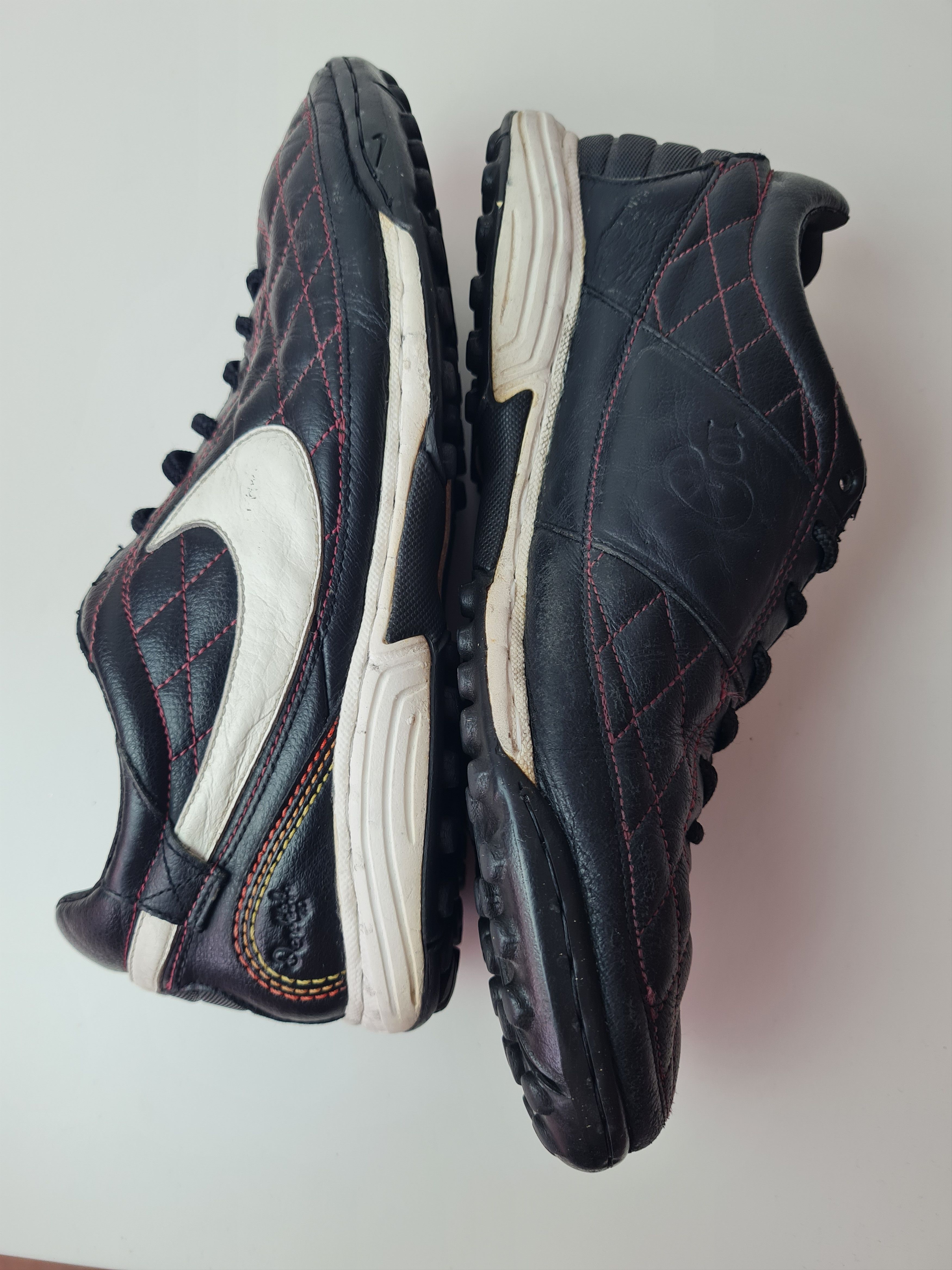 Nike Football Soccer Nike Tiempo R10 Ronaldinho Dois TF Indor Size US 8.5 / EU 41-42 - 19 Thumbnail