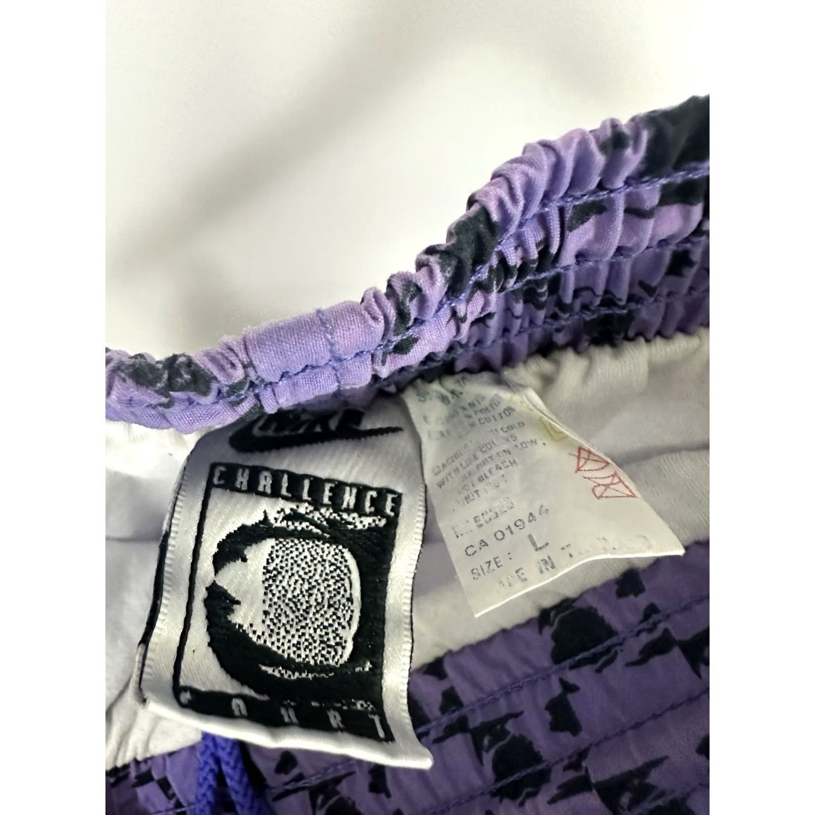 Nike Nike Challenge Court Tennis Shorts VTG 90s Purple L Mens RARE Bold Abstract Size US 33 - 3 Thumbnail