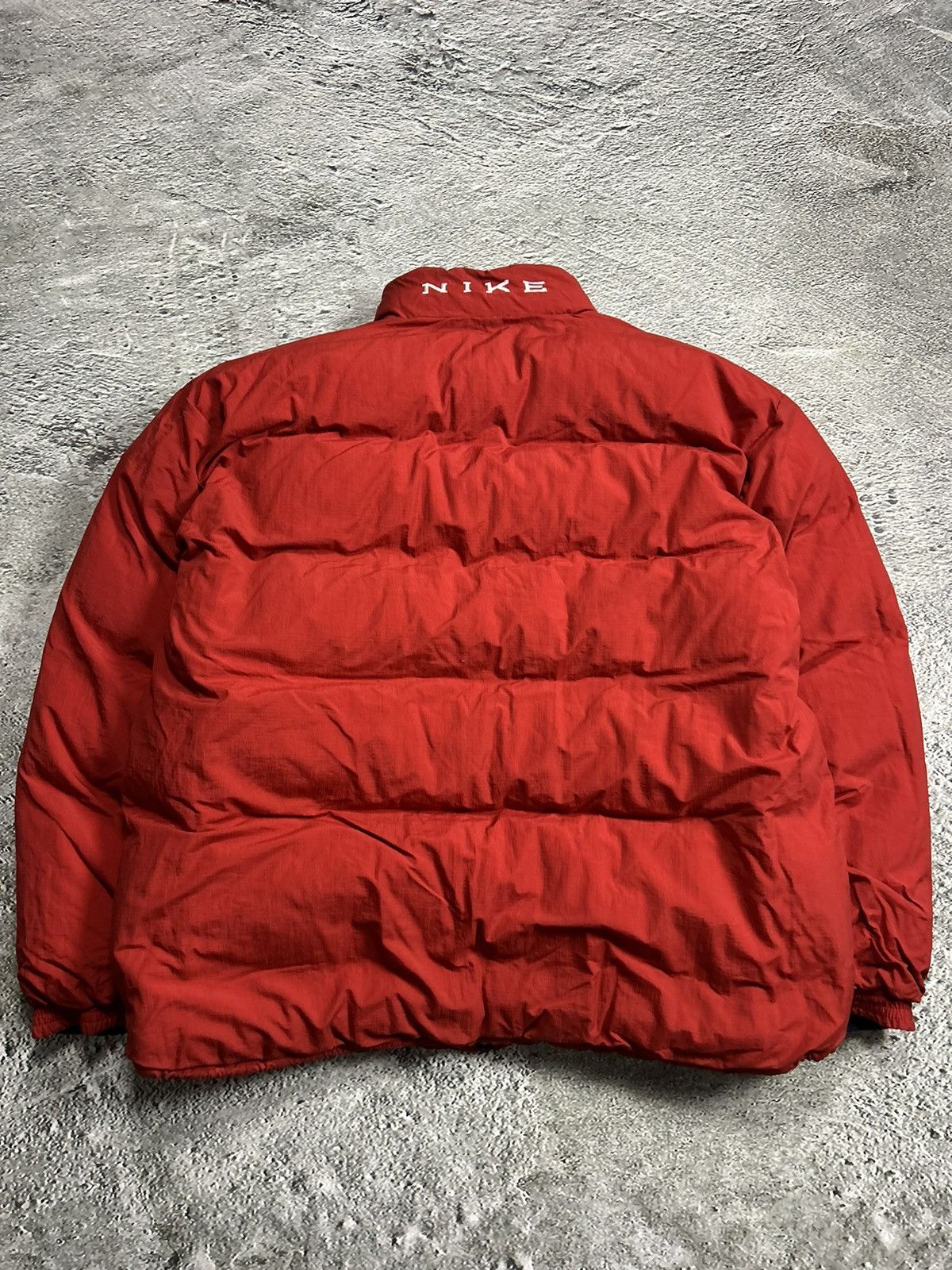 Nike × Vintage Nike navy puffer jacket big logo reversible vintage 90s red Size US XXL / EU 58 / 5 - 9 Thumbnail