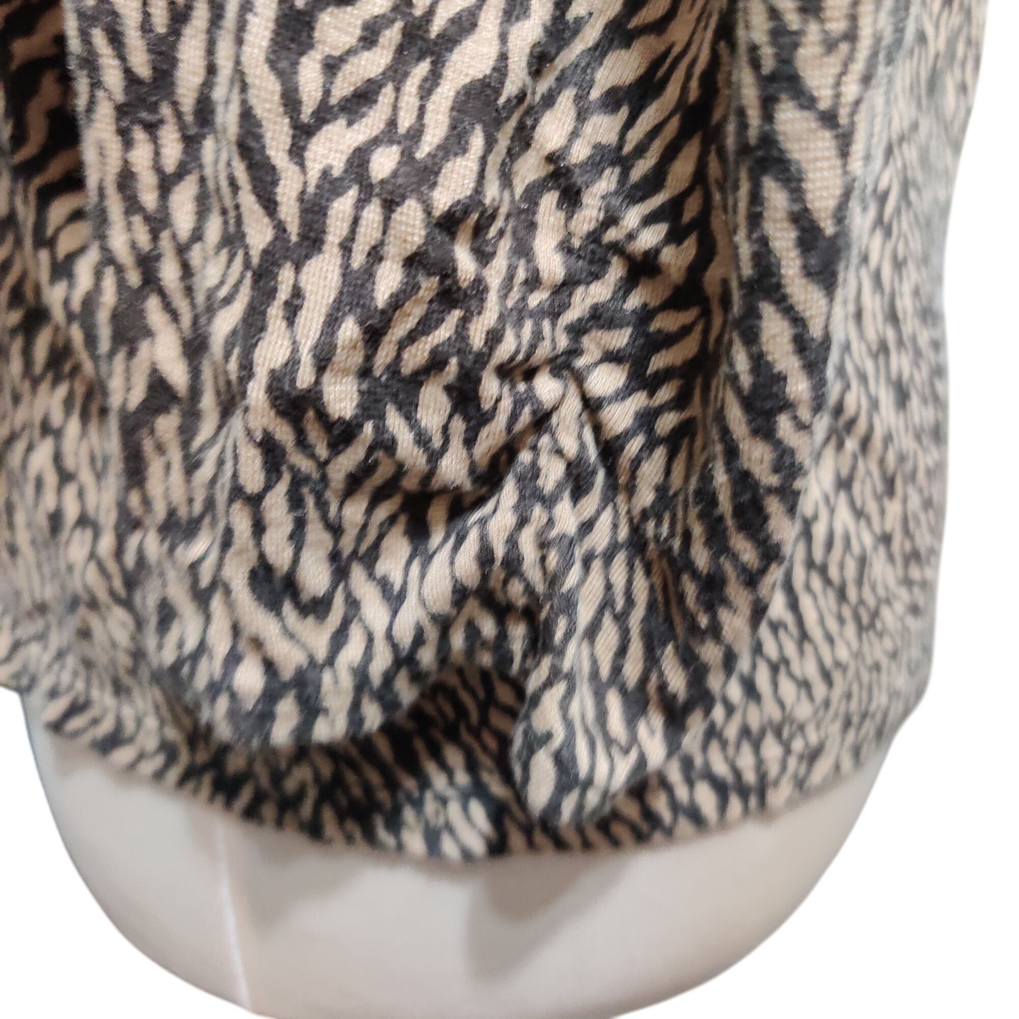 Ann Taylor Ann Taylor M Brown Abstract Print Pleated V Neck Long Sleeve Size M / US 6-8 / IT 42-44 - 6 Thumbnail