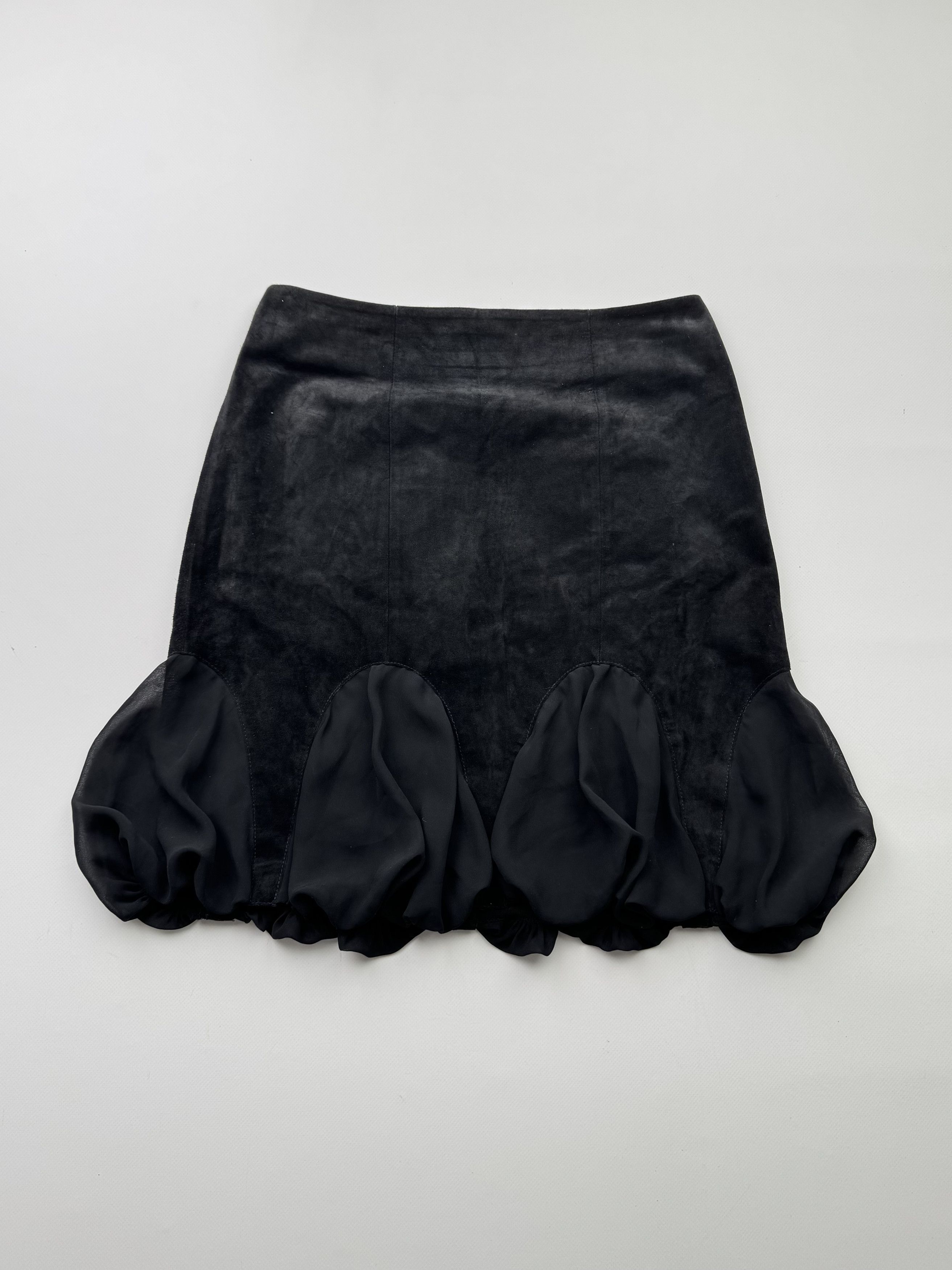 Japanese Brand Vintage Suede Flare Skirt B717(V338)E2 Size 27" / US 4 / IT 40 - 1 Thumbnail