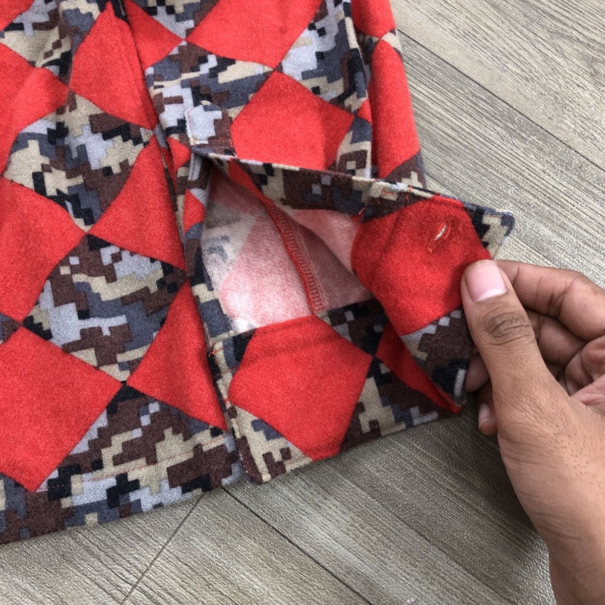 Comme des Garcons 2000s Comme des Garcons CDG Check Pixel Wool Shirt Designer Size US S / EU 44-46 / 1 - 13 Thumbnail