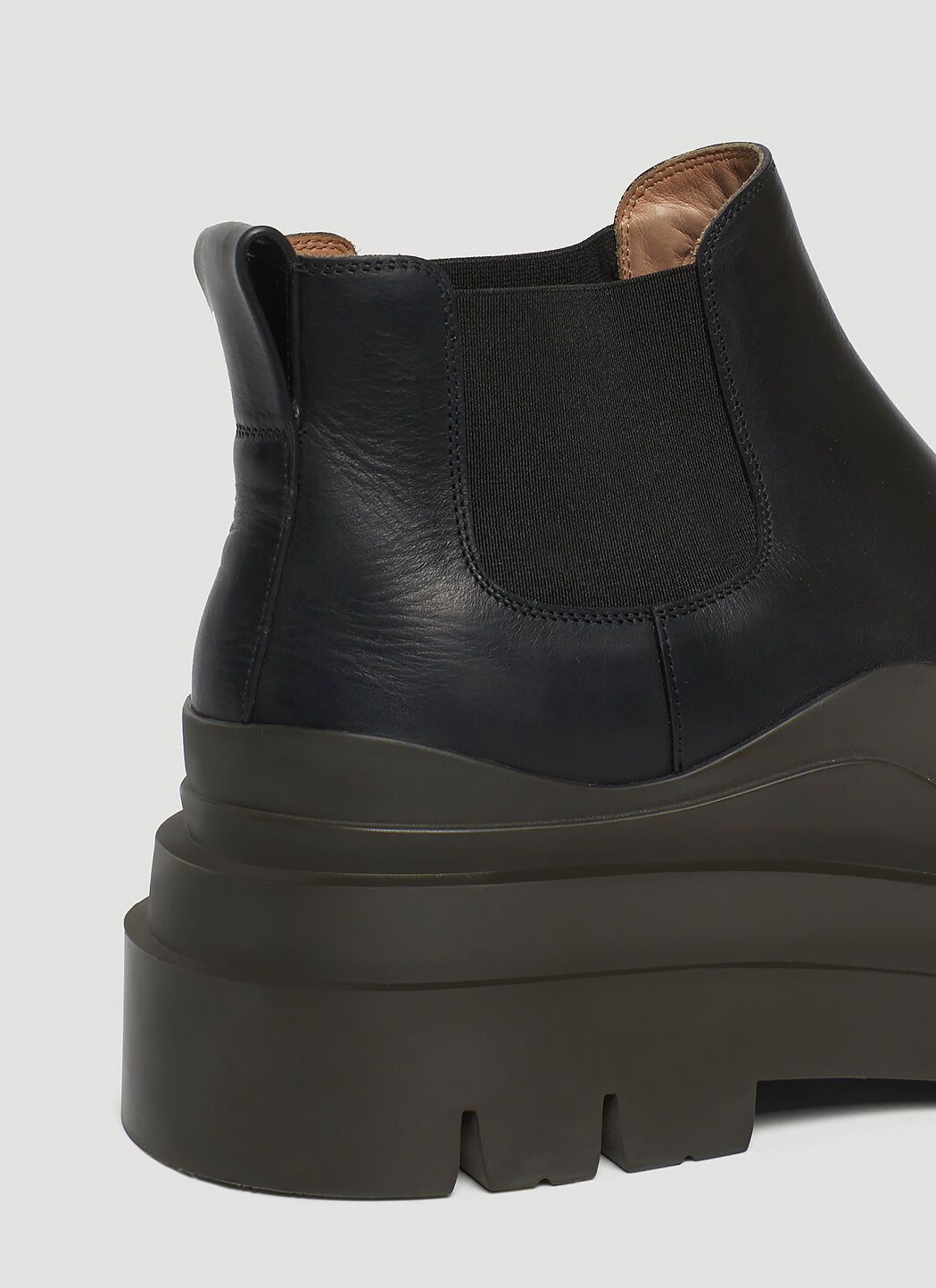 Bottega Veneta o1lv12m1024 Tire Chelsea Ankle Boots in Black Size US 6 / EU 39 - 5 Thumbnail