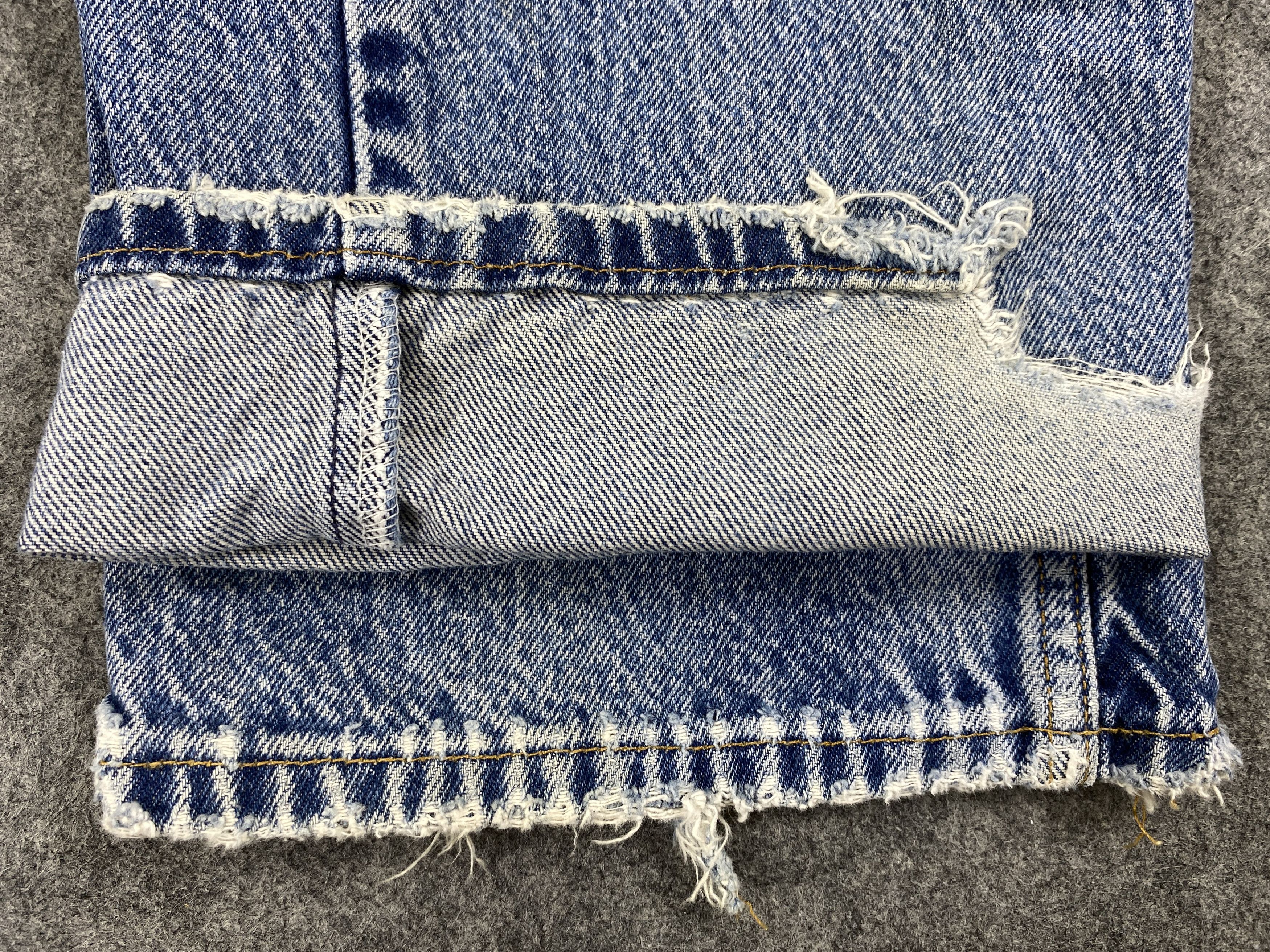 Levi's Blue Wash Vintage Levi's 505 Jeans 39x30 Denim -JN1296 Size US 39 - 12 Thumbnail