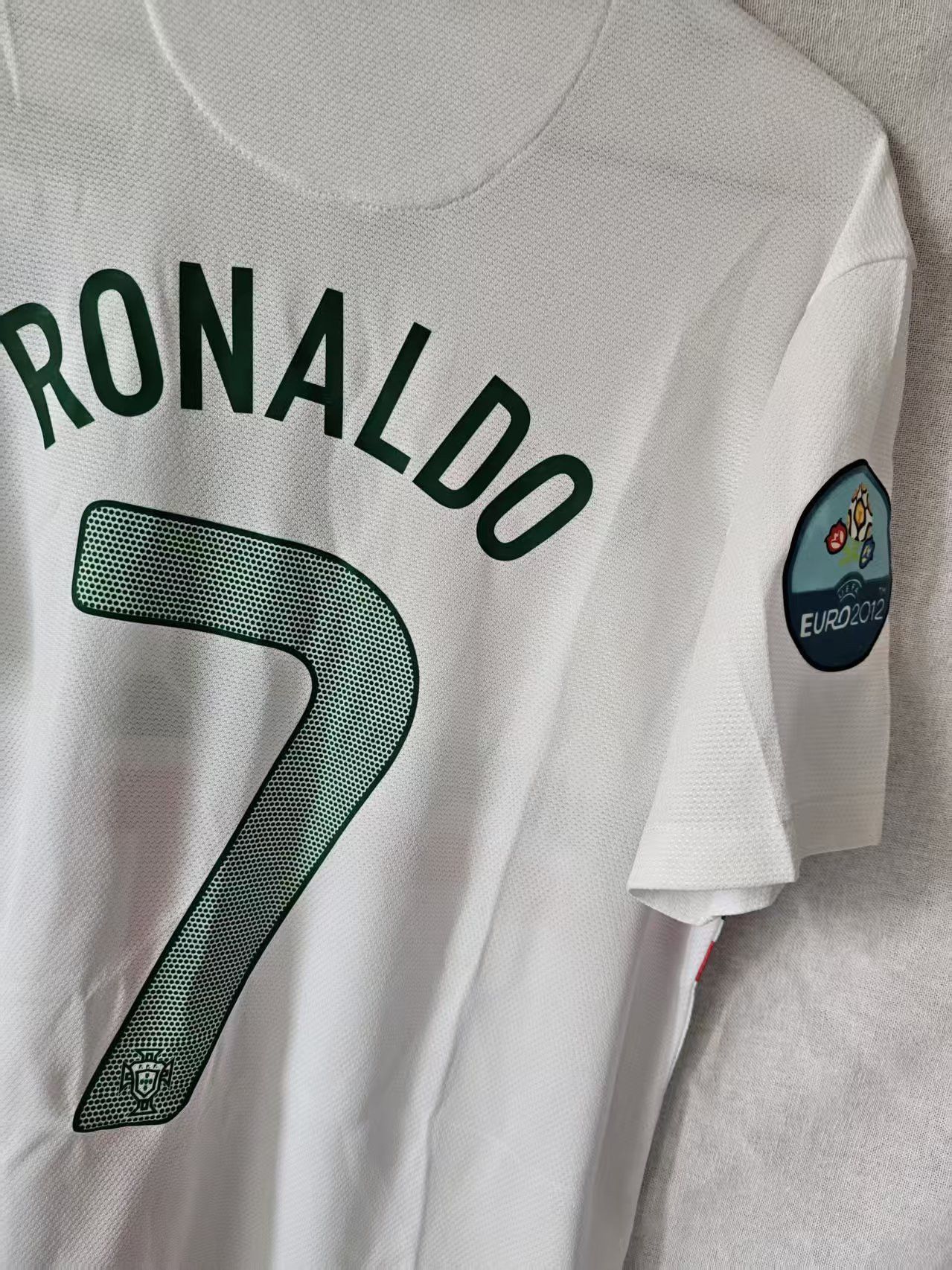 Other 2012 Euro Cup Portugal 7 Cristiano Ronaldo Jersey Size US XL / EU 56 / 4 - 5 Thumbnail
