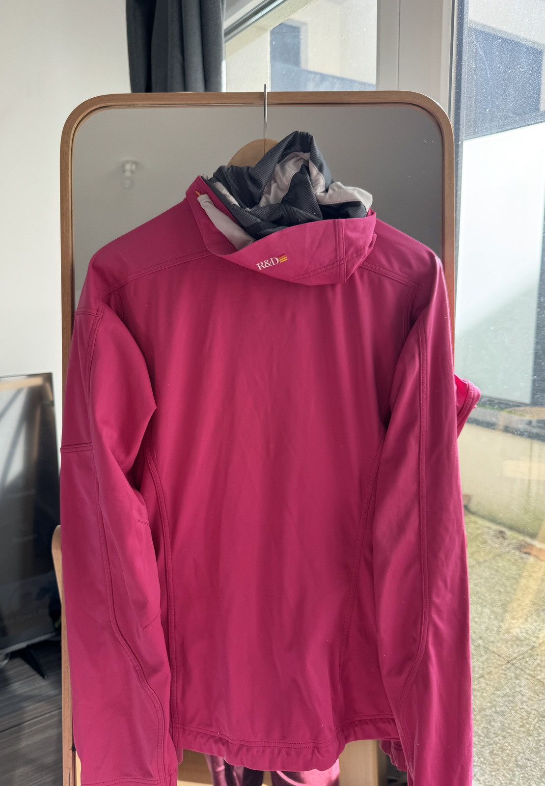Peak Performance Peak Performance Softshell Jacket – Magenta – Size L Size L / US 10 / IT 46 - 9 Thumbnail