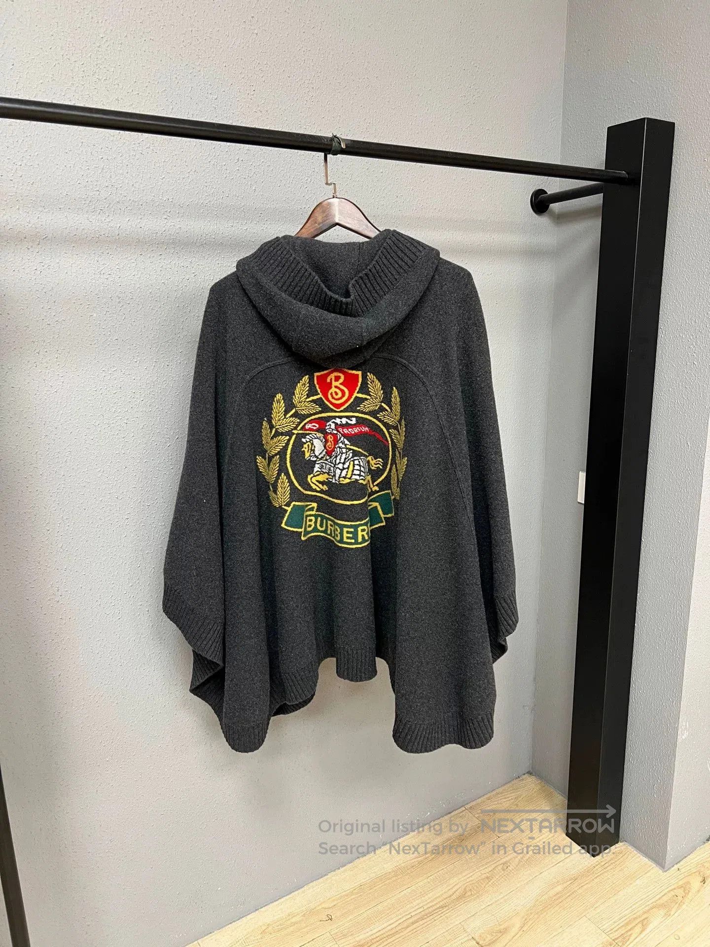 Burberry Burberry Cashmere Hooded Cape. Size XXS / US 00 / IT 34 - 2 Thumbnail