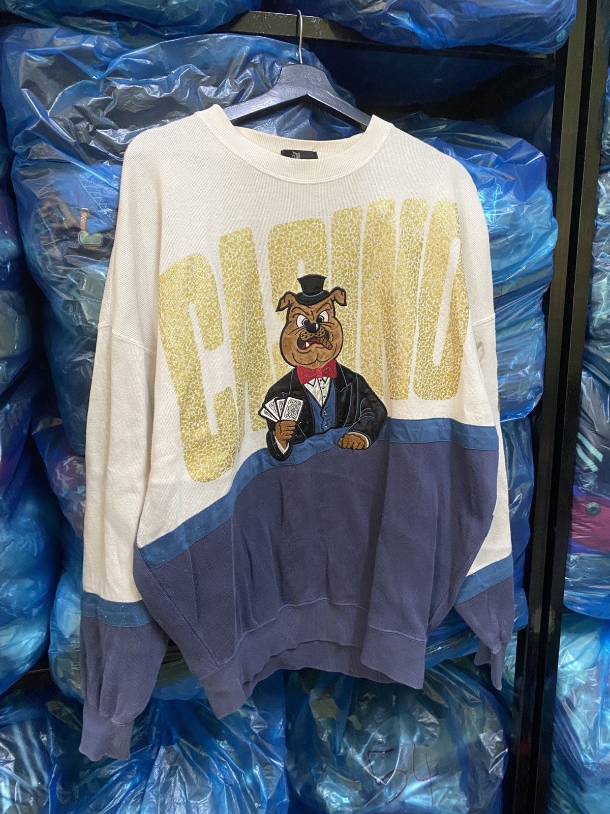 Majestic Vintage Majestic Casino Bulldog Graphic Sweatshirt Size 48 Size US M / EU 48-50 / 2 - 3 Thumbnail
