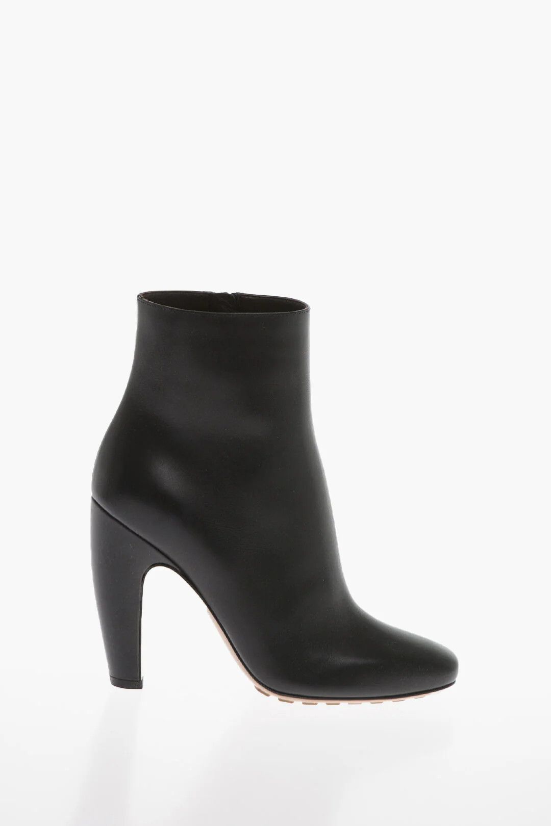 Bottega Veneta og1mm0426 Leather Ankle Boots in Black Size US 5 / IT 35 - 1 Thumbnail