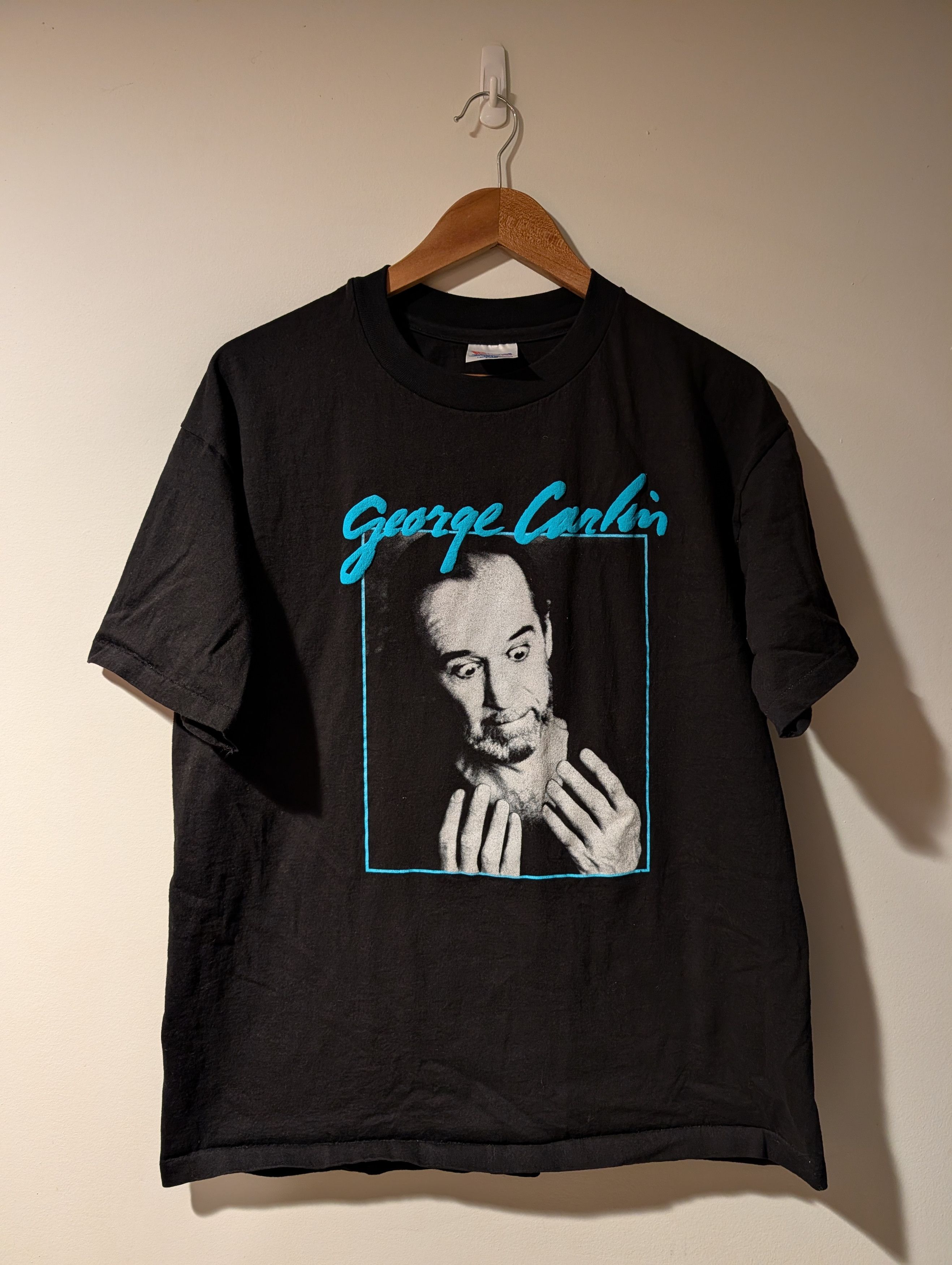 Arts & Science Vintage 90s George Carlin Sometimes a Little Brain T-Shirt Size US XL / EU 56 / 4 - 1 Thumbnail