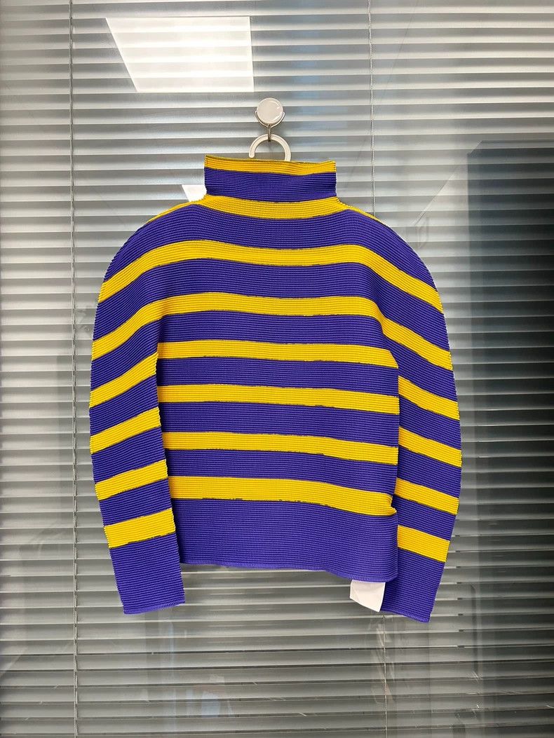 Issey Miyake issey miyake size:one size Pleated striped coat 2506-Nexta Size US XXS / EU 40 - 1 Thumbnail