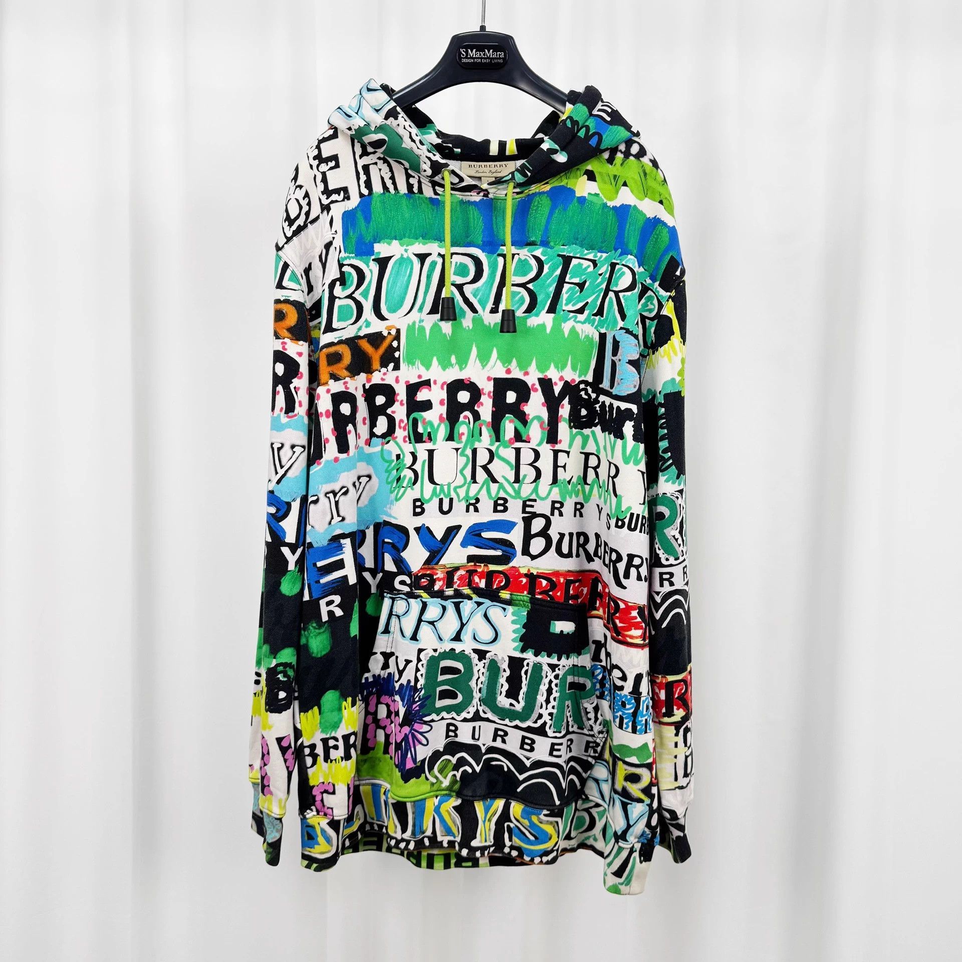 Burberry Burberry Graffiti Print Logo Hoodies L 98 New Size US L / EU 52-54 / 3 - 1 Thumbnail