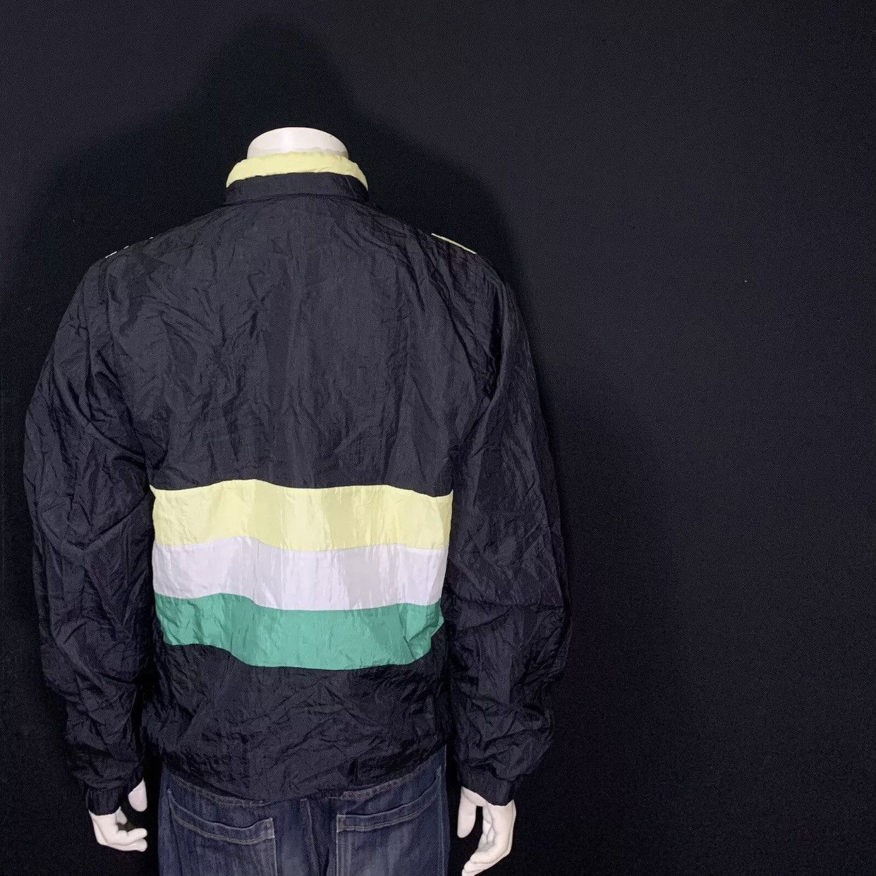 Sergio Tacchini × Vintage Vintage 90s Sergio Tacchini Nylon Track Jacket Size 52 Size US L / EU 52-54 / 3 - 4 Thumbnail