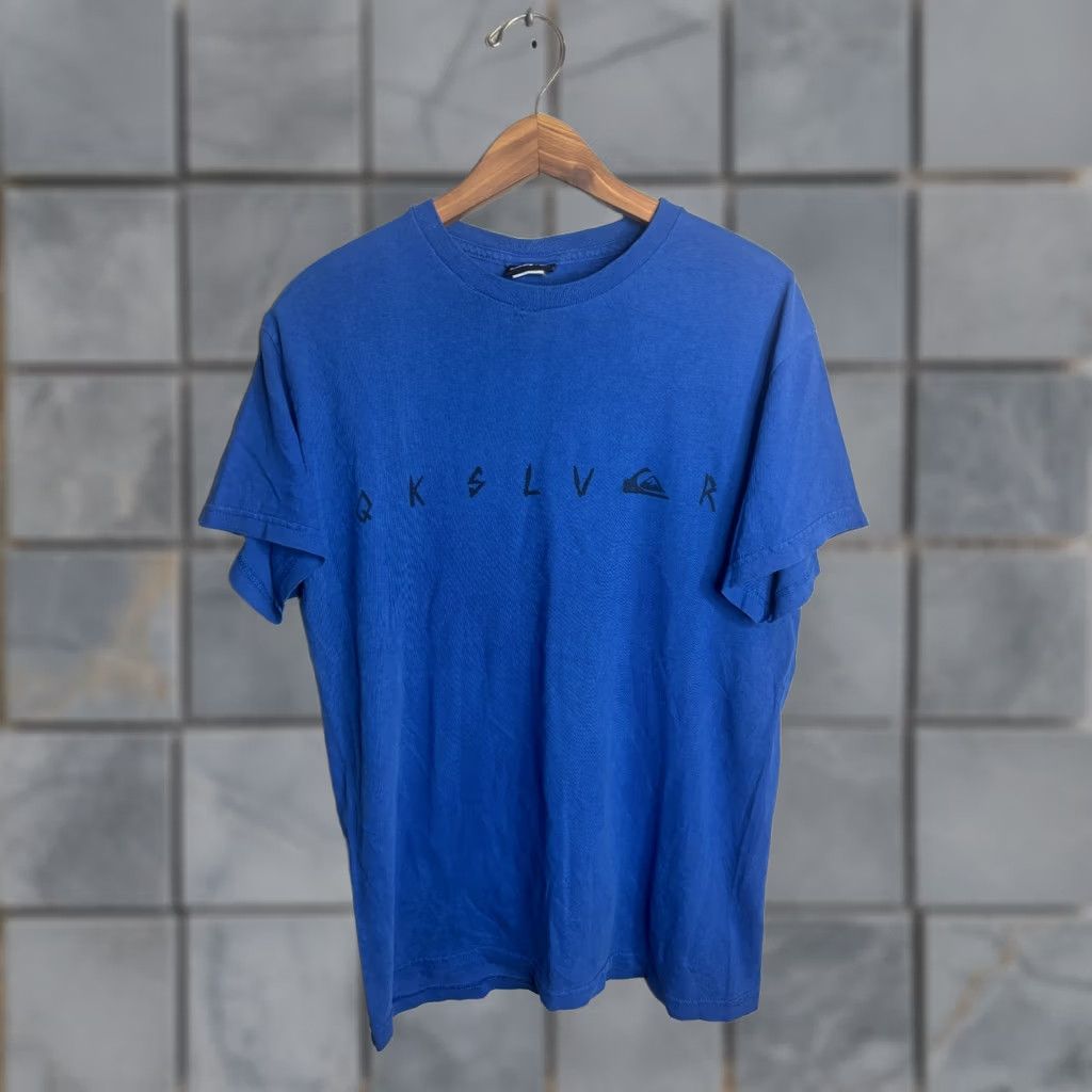 Quiksilver VINTAGE Quiksilver Shirt Y2K Mens L Blue Solid Graphic T-Shirt Surf 2000s Size US L / EU 52-54 / 3 - 1 Thumbnail