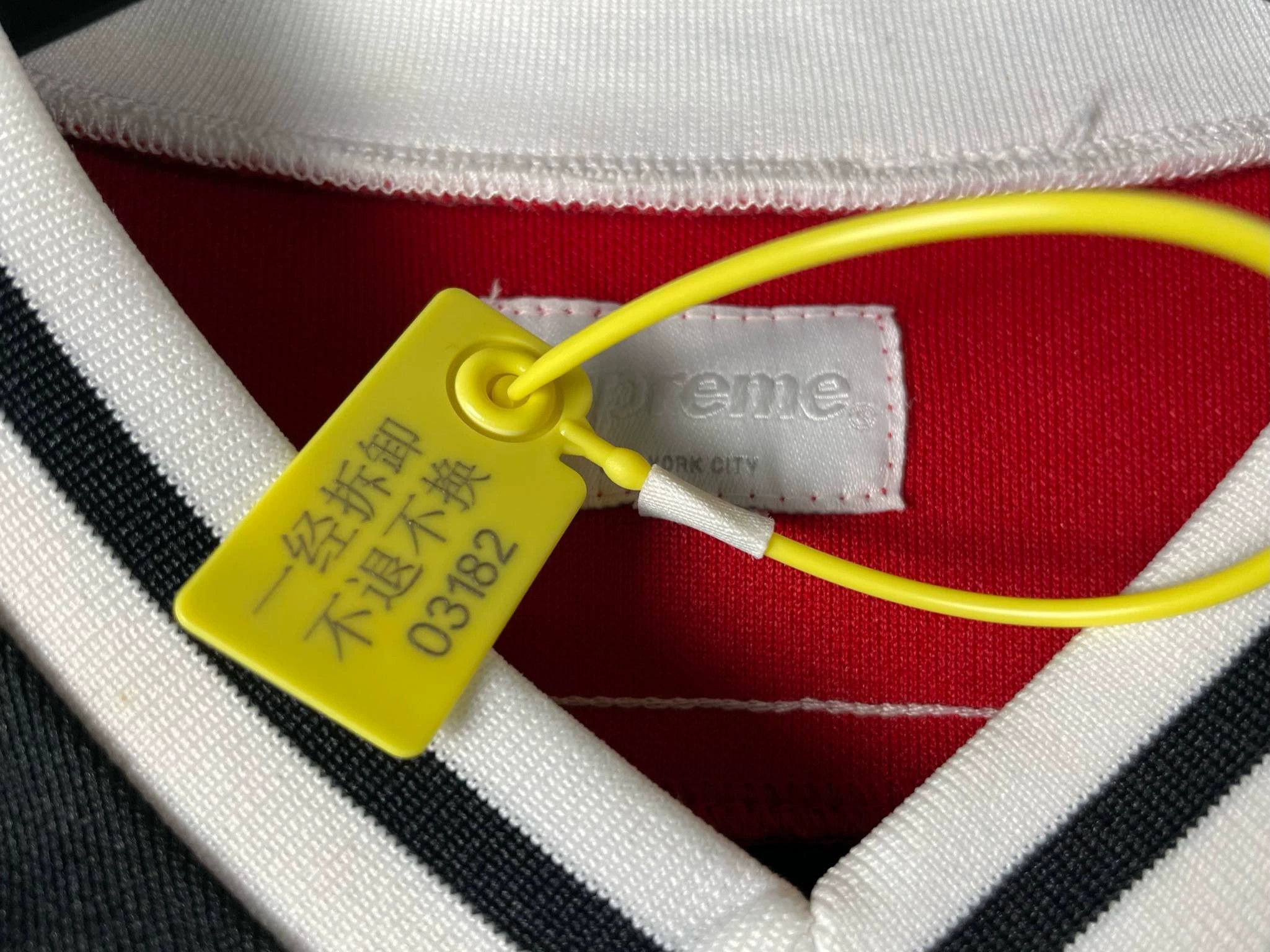 Supreme Supreme 17FW Scarface Hockey Jersey Black Red Size US M / EU 48-50 / 2 - 5 Thumbnail