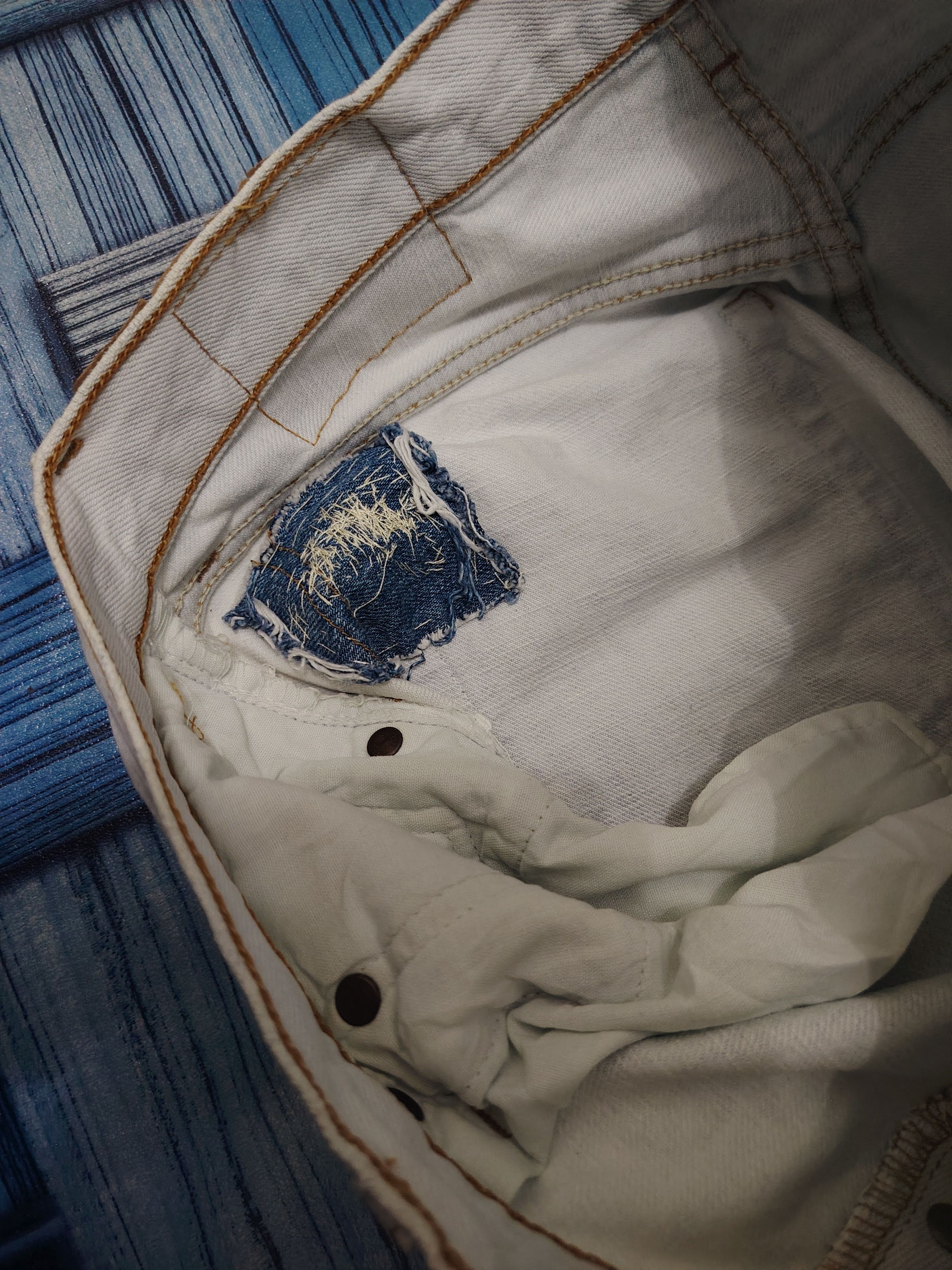 Levi's Thrashed Acid Washed Vtg Levi's 501 Button 553 made in usa Size US 30 / EU 46 - 18 Thumbnail