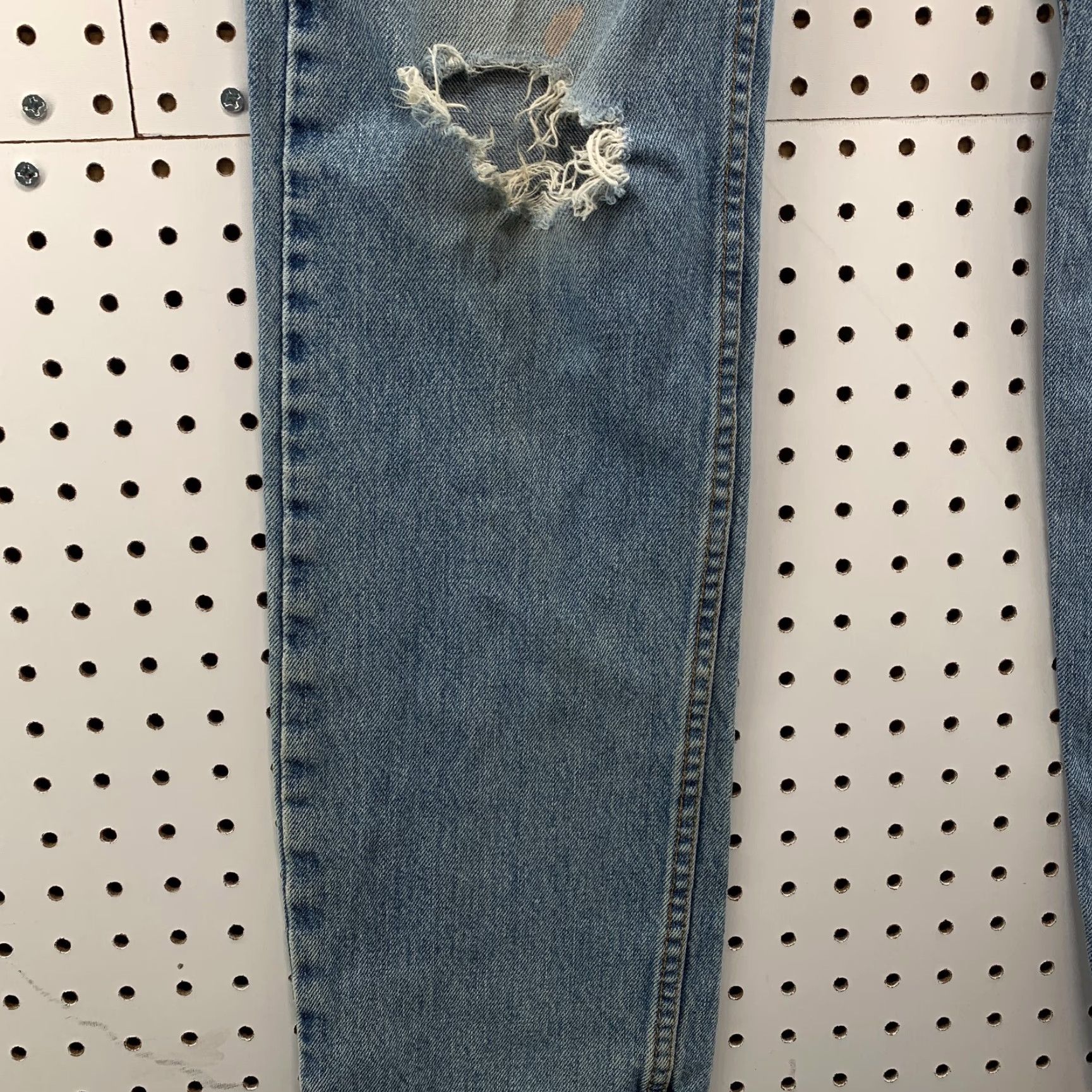 Levi's VINTAGE Levi's 505 Blue Denim Jeans Straight Leg Regular Fit 28x35 USA Mens Size US 28 / EU 44 - 2 Thumbnail
