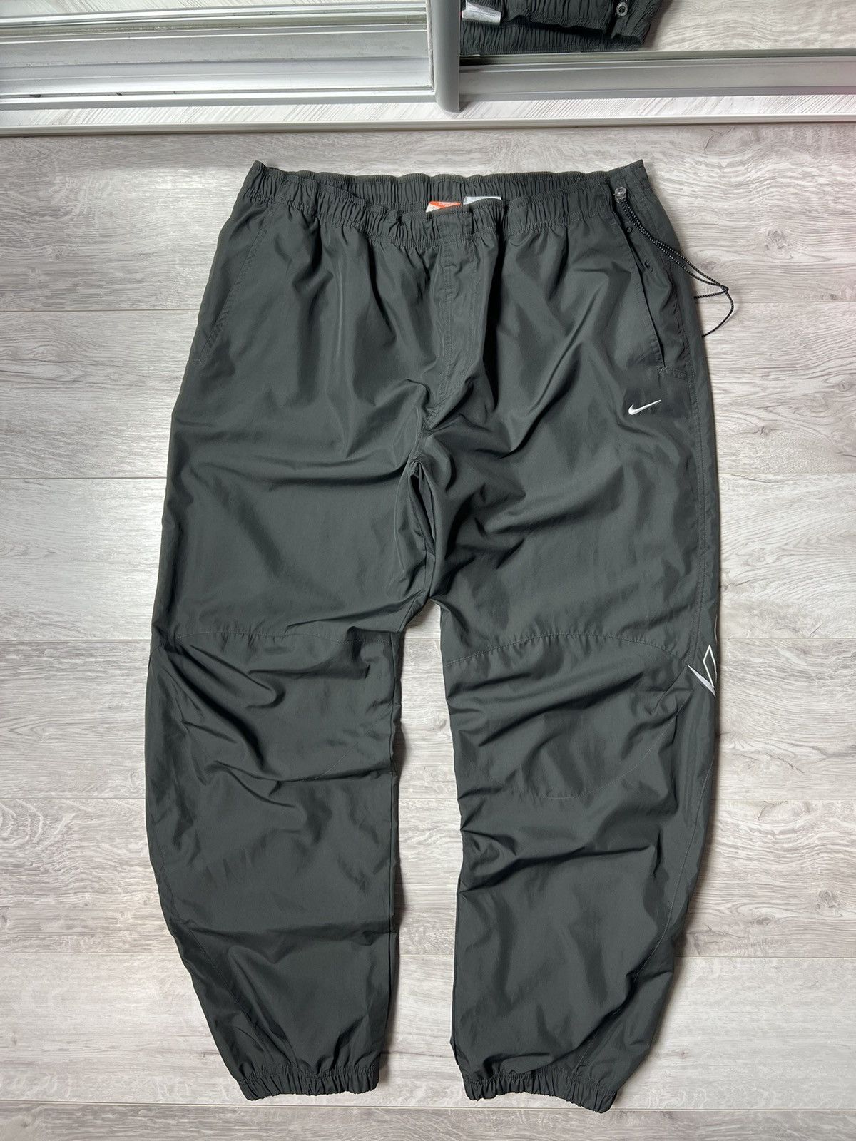 Nike Vintage Nike Air Big Logo Nylon Track Pants (Sweatpants) Size US 40 / EU 56 - 5 Thumbnail