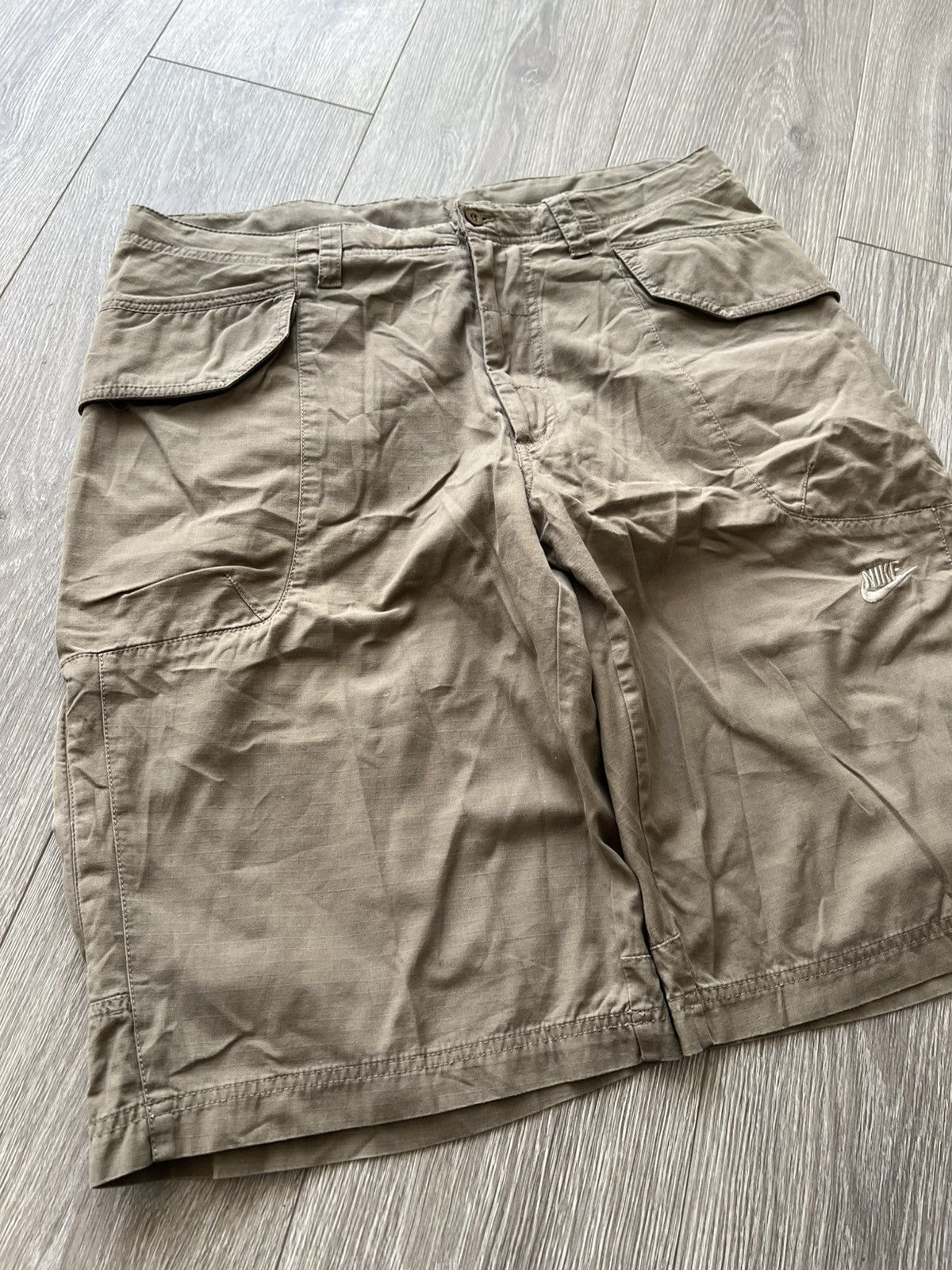 Nike Vintage Nike Cargo Shorts Y2K Size US 36 / EU 52 - 3 Thumbnail