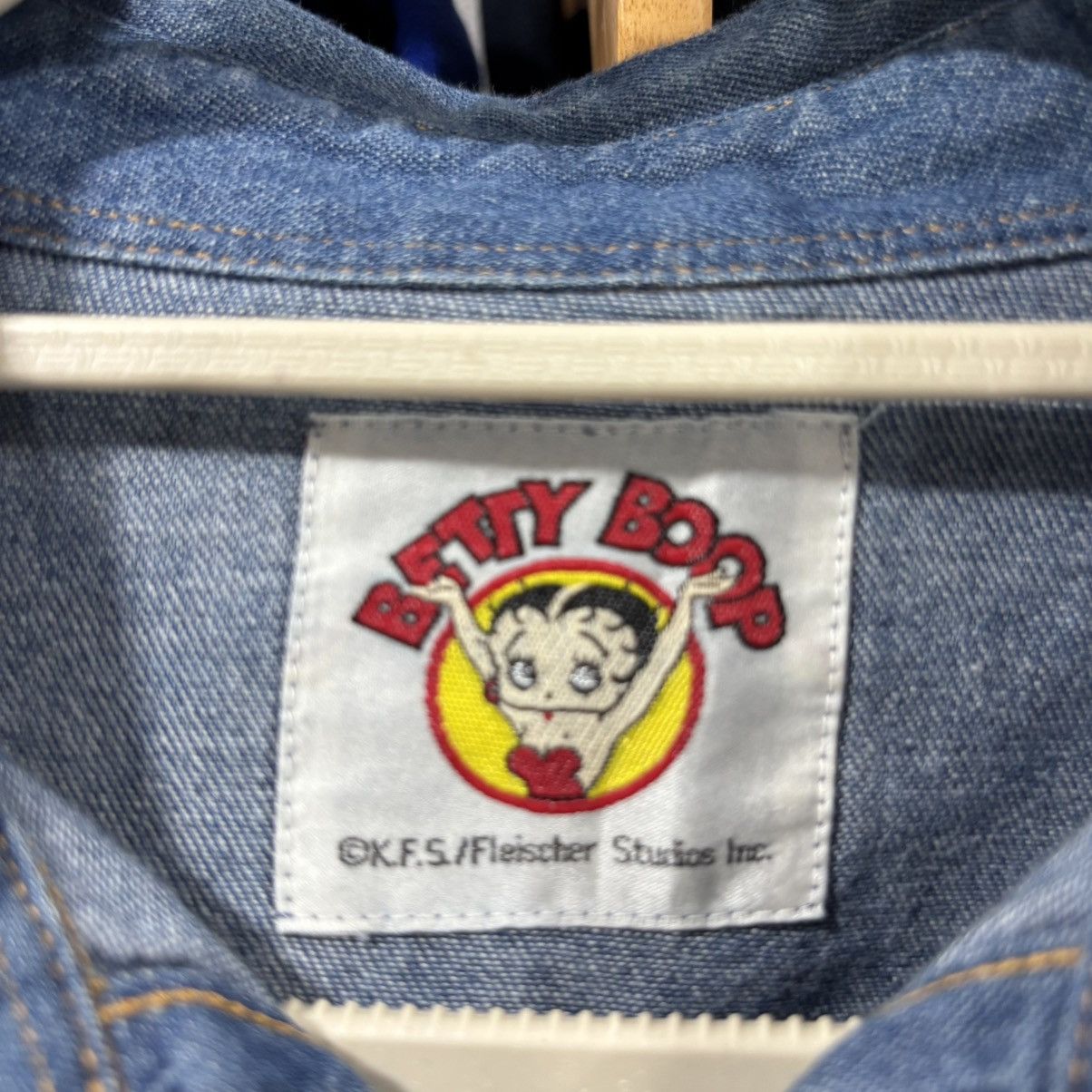 Vintage Vintage Betty Boop Denim Shirt Size US M / EU 48-50 / 2 - 7 Thumbnail