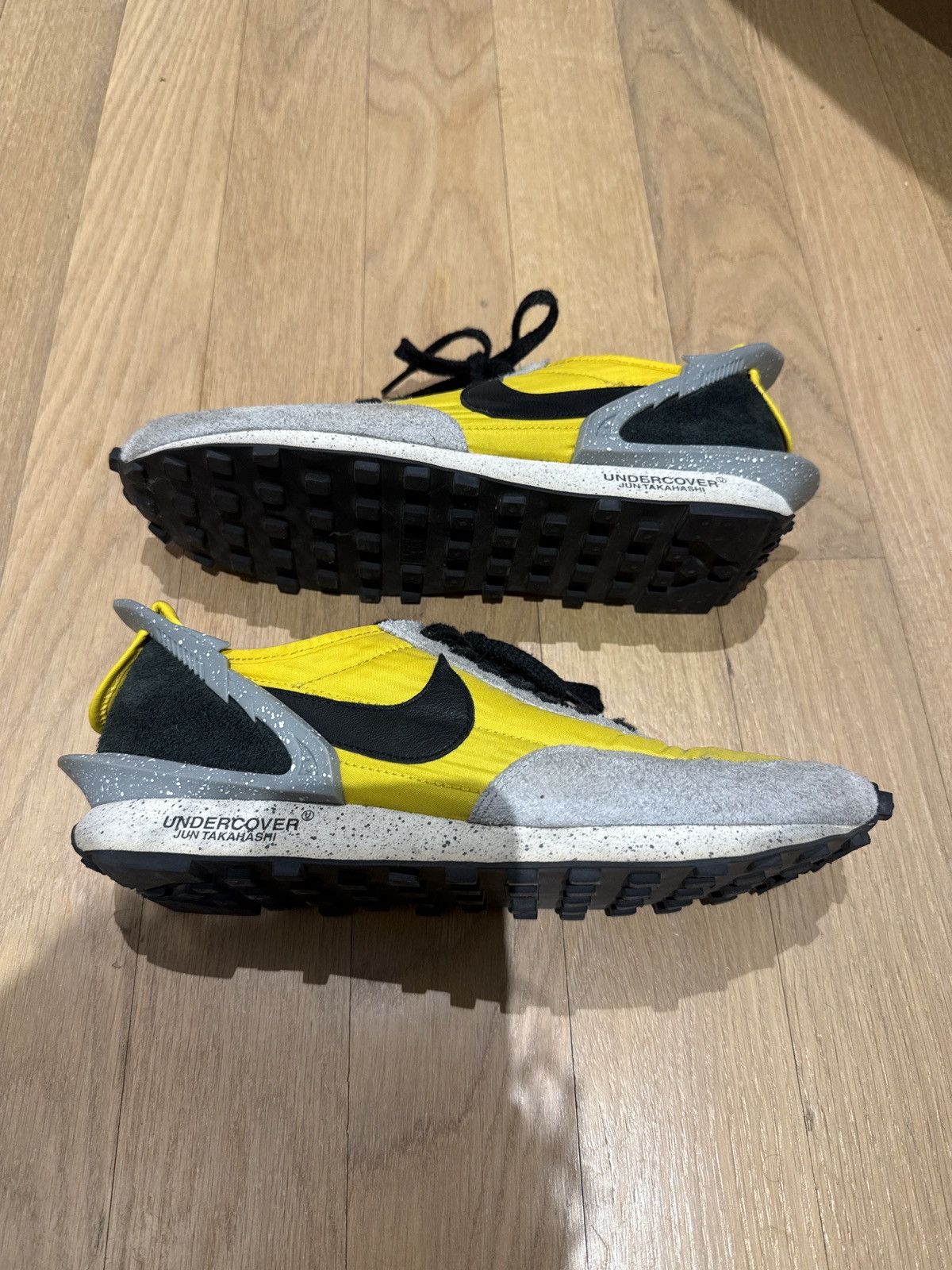 Nike × Undercover x Undercover Daybreak Jun Takahashi Yellow/Black – Size 9 Size US 9 / EU 42 - 1 Thumbnail