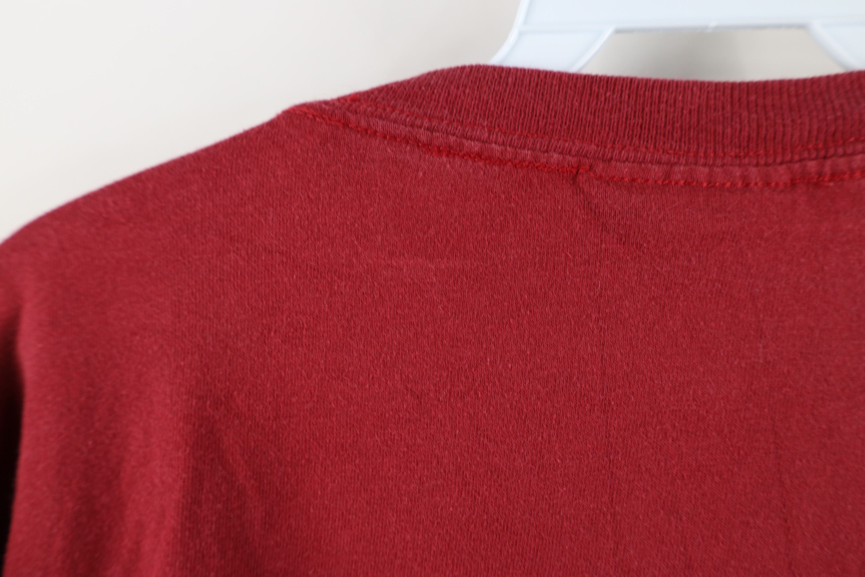 Southpole × Vintage Vintage 90s Y2K Southpole Spell Track and Field T-Shirt Red Size US L / EU 52-54 / 3 - 11 Thumbnail