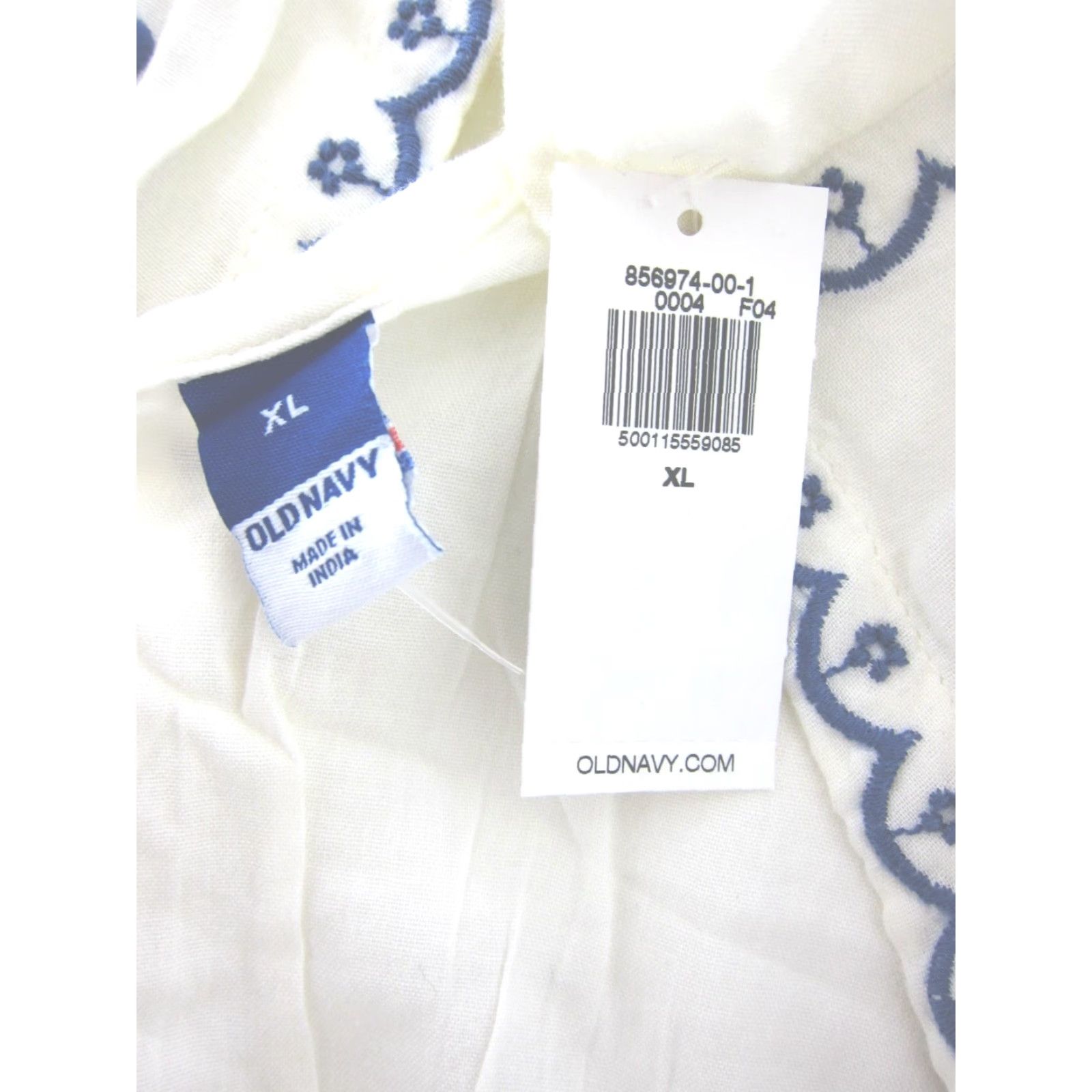 Old Navy Old Navy Blouse NWT Ivory Blue Embroidered Floral V-Neck Cap Sleeve XL Size XL / US 12-14 / IT 48-50 - 3 Thumbnail