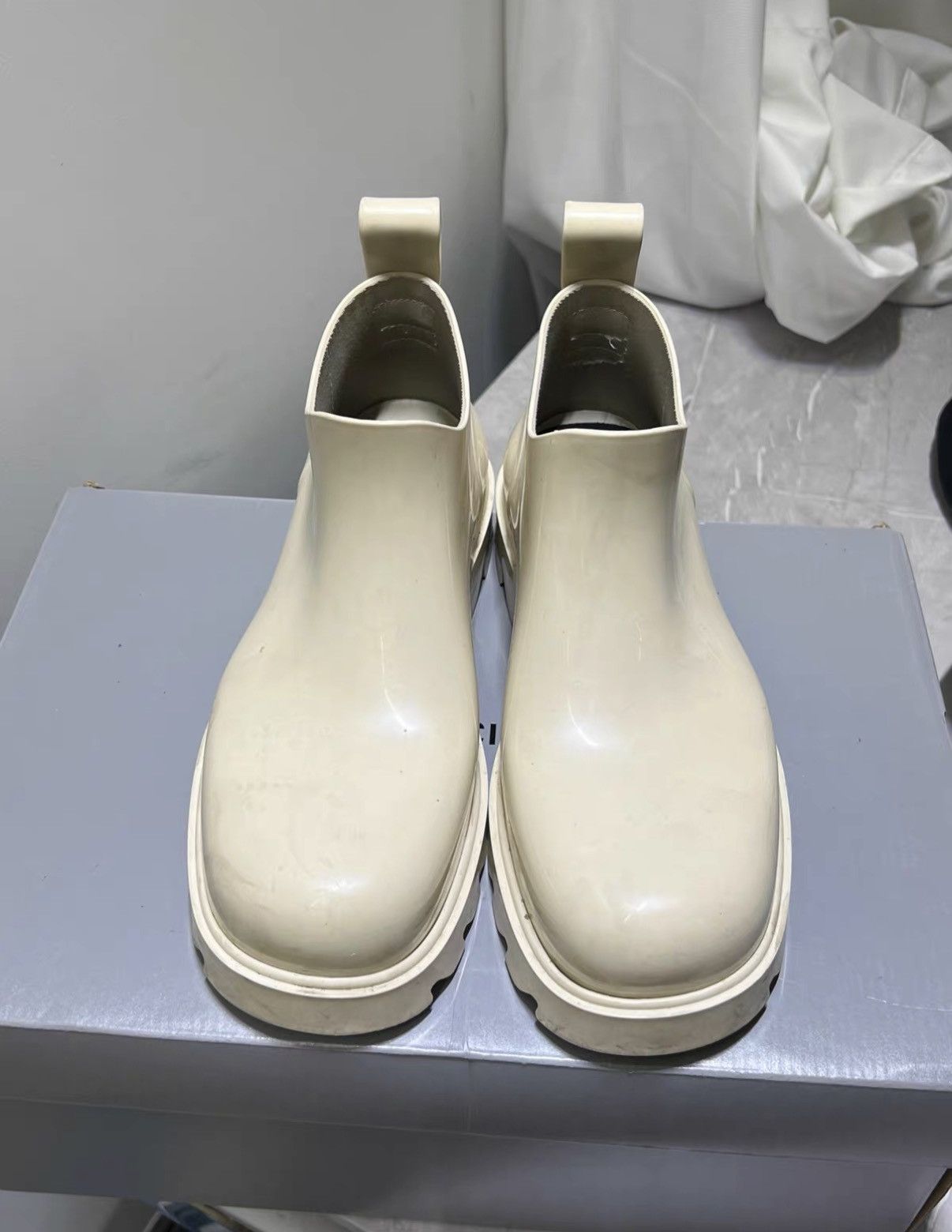 Bottega Veneta Bottega Veneta Ankle Rain Boots J42 Size US 9.5 / EU 42-43 - 2 Thumbnail