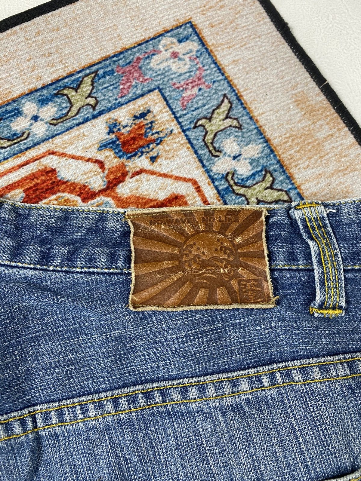 Karakuri Tamashii Flowers Distressed jeans pants Size US 35 - 8 Thumbnail