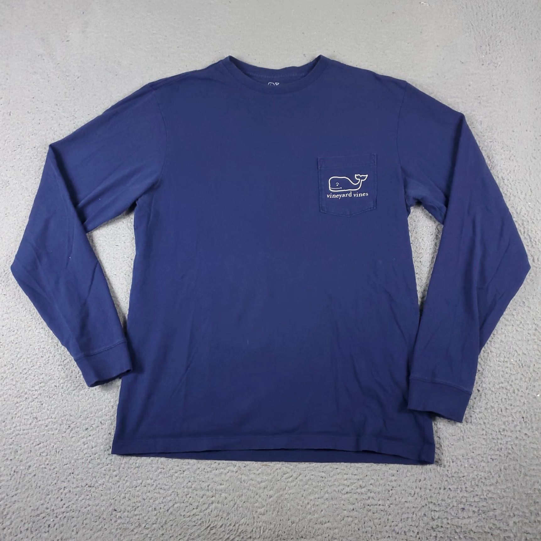 Vineyard Vines Vineyard Vines T Shirt Adult Small Blue Christmas Whale Casual Long Sleeve Size US S / EU 44-46 / 1 - 2 Thumbnail
