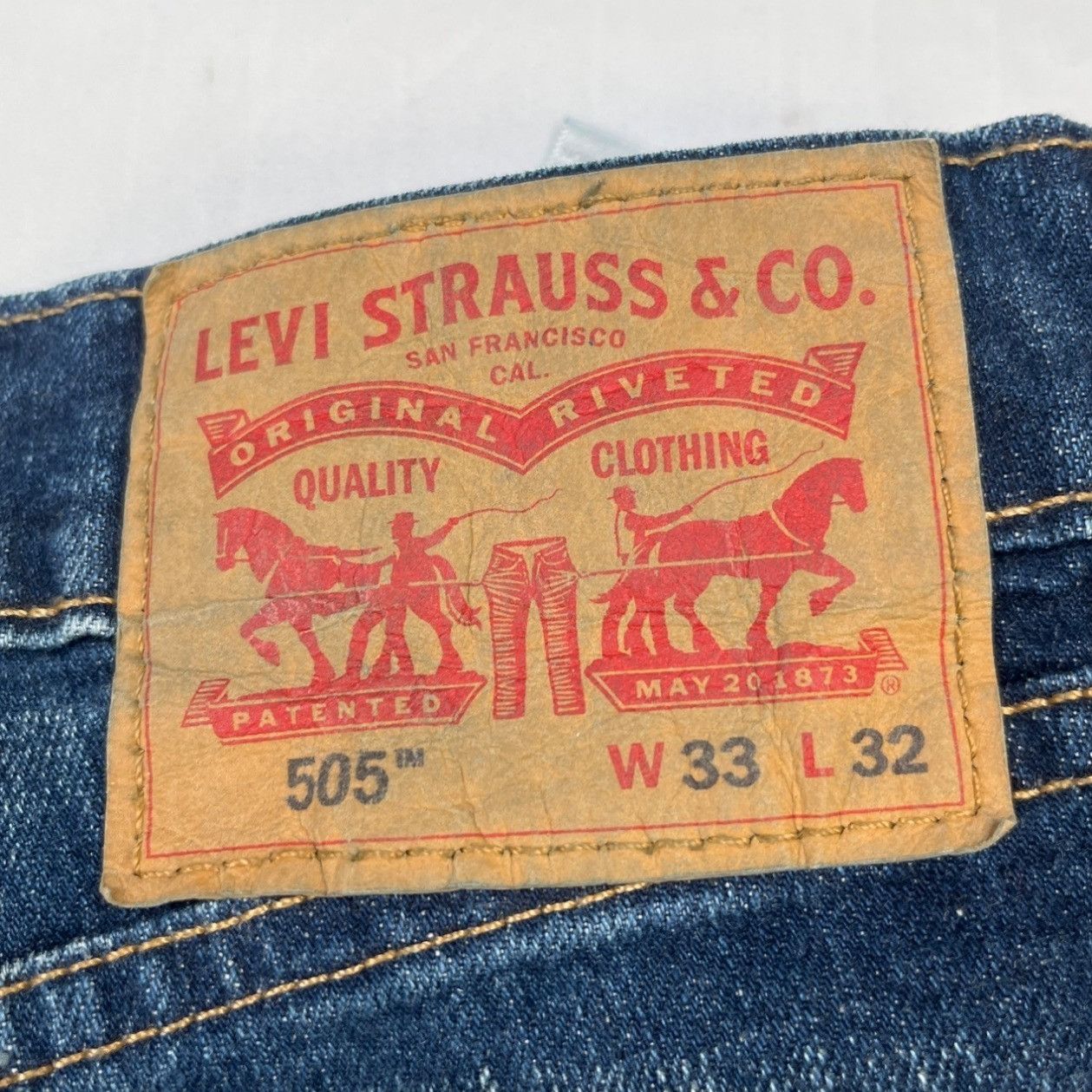 Levi's Levi's 505 Men's Blue Jeans/Straight Leg 33x32 SKU 4062 Size US 33 - 5 Thumbnail