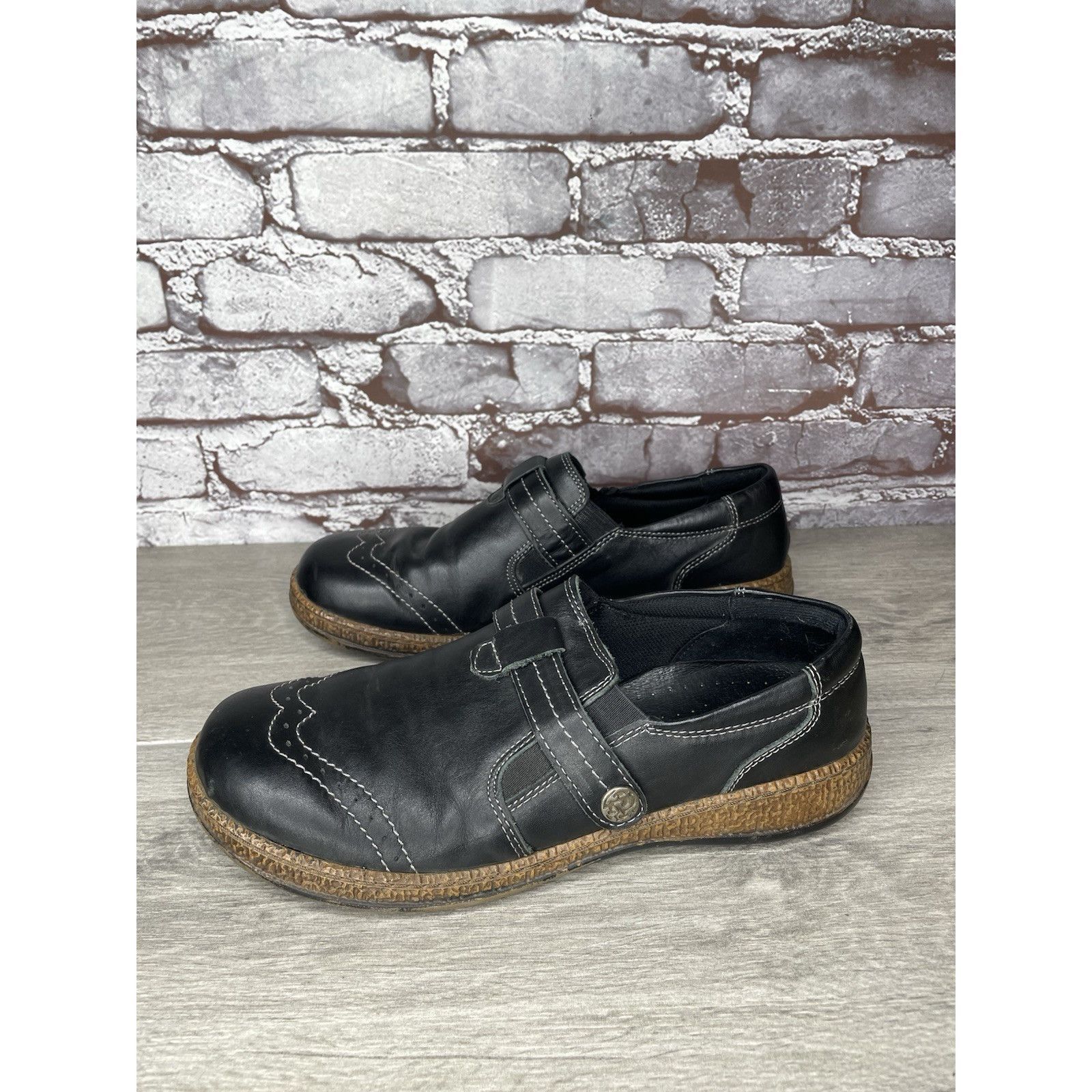Spring Court Spring Step Black Leather Wingtip Button Strap Clogs Shoes W Size US 11 / IT 41 - 14 Thumbnail