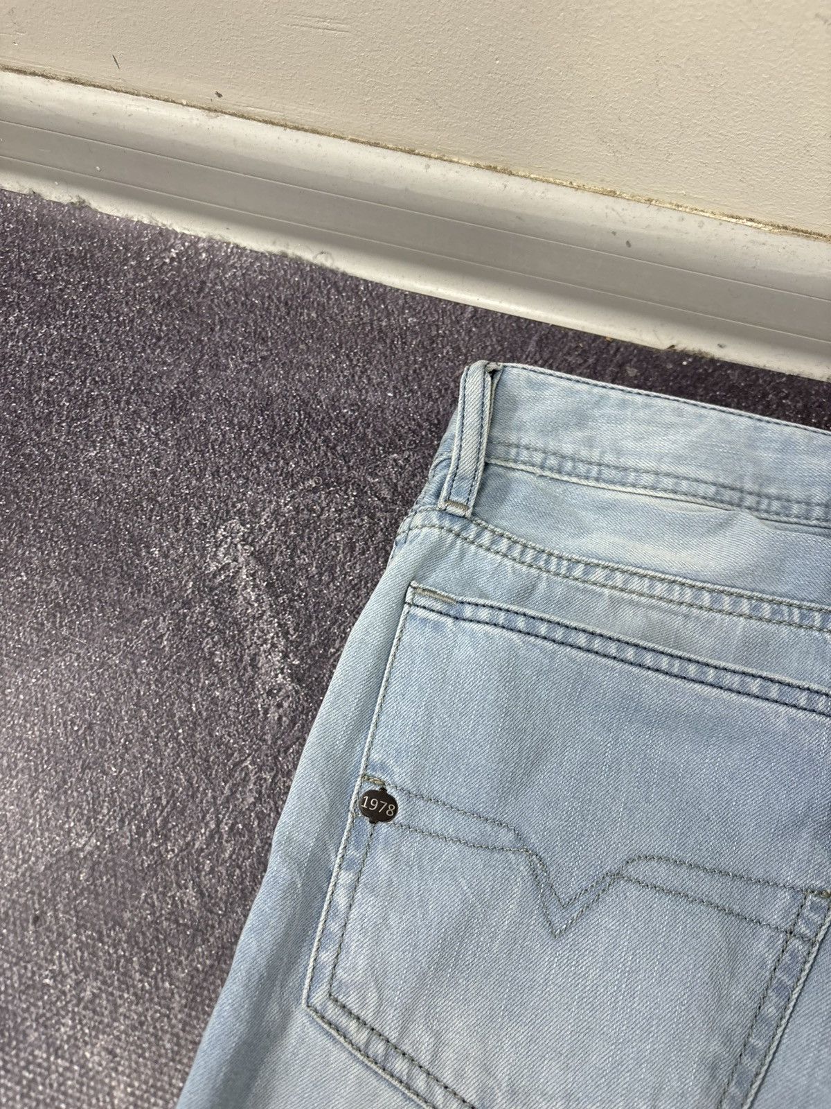Diesel Diesel Waykee Regular Straight NWT Men’s Blue Denim Jeans Size US 30 / EU 46 - 23 Thumbnail