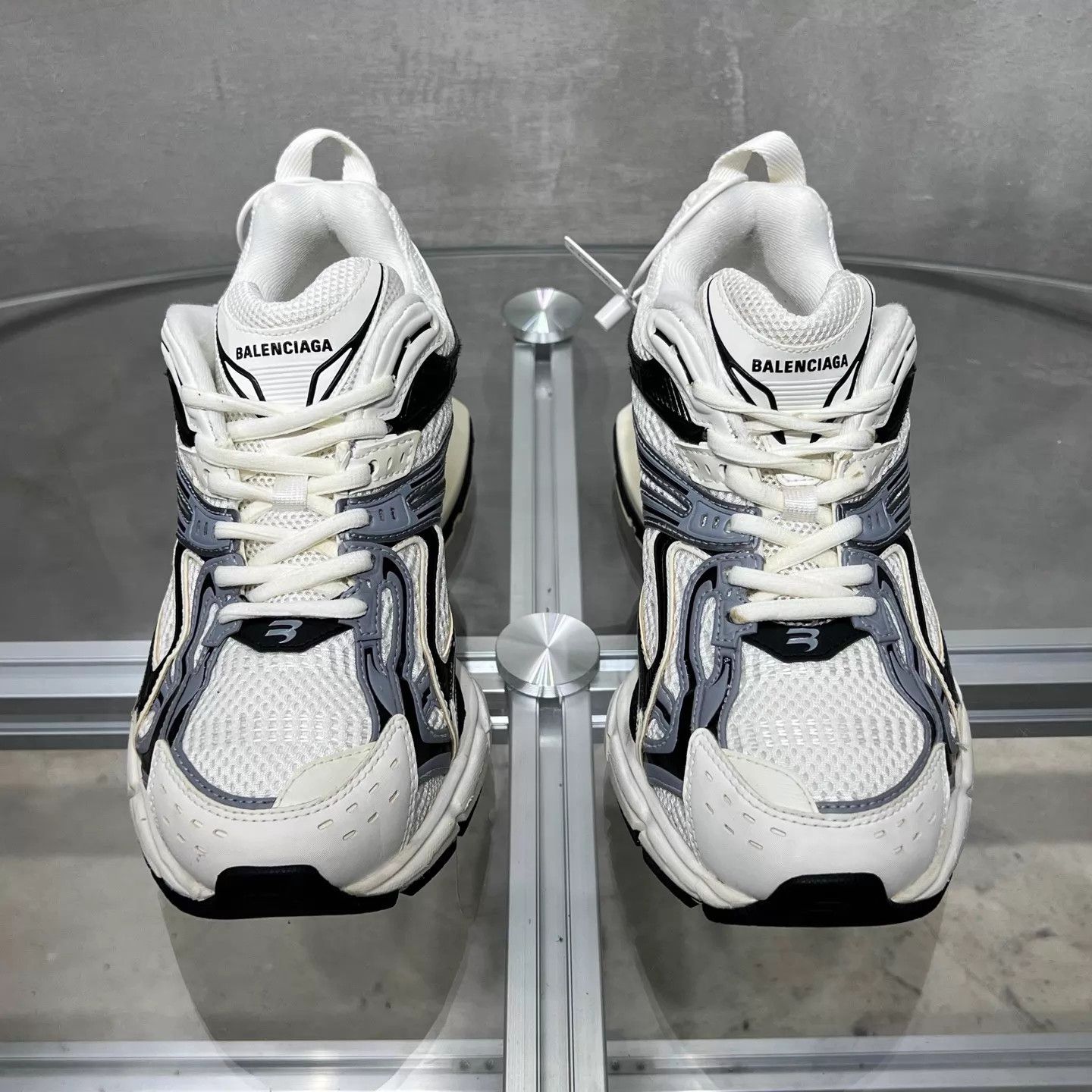Balenciaga Balenciaga BLCG X-Pander White/Blue 38 Size US 8 / IT 38 - 1 Thumbnail