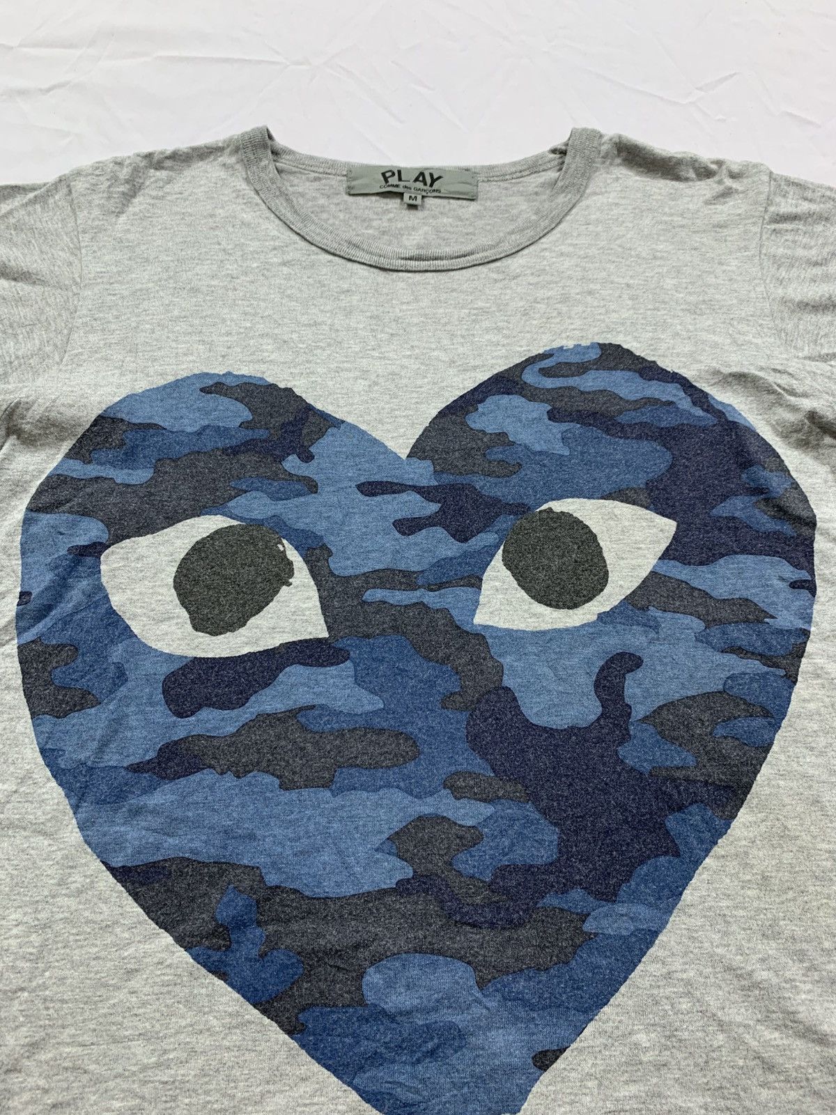 Comme des Garcons Comme des Garcons Logo play camo Size US S / EU 44-46 / 1 - 3 Thumbnail